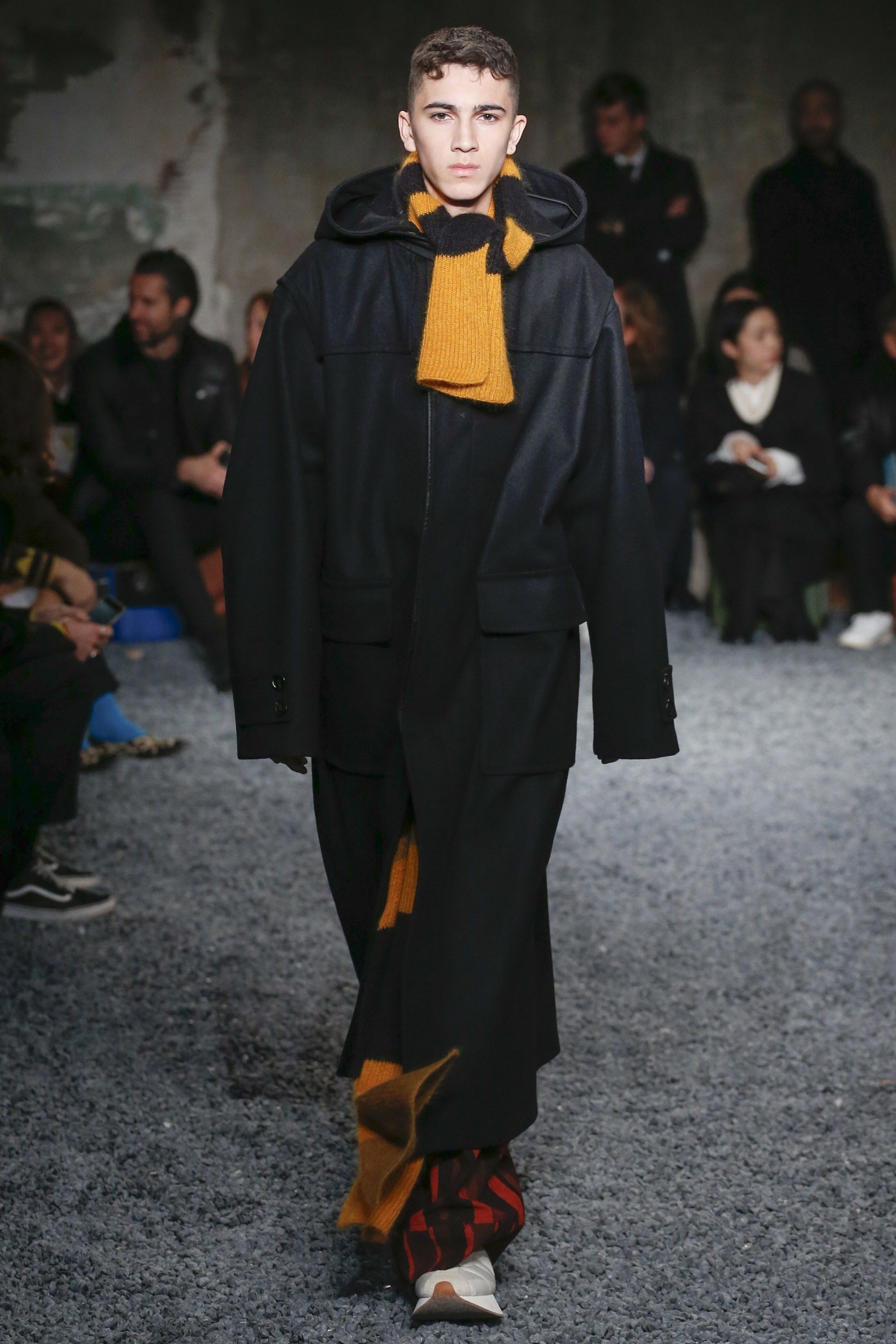Marni FW18 Oversized Runway Scarf Yellow Black Size ONE SIZE - 2 Thumbnail