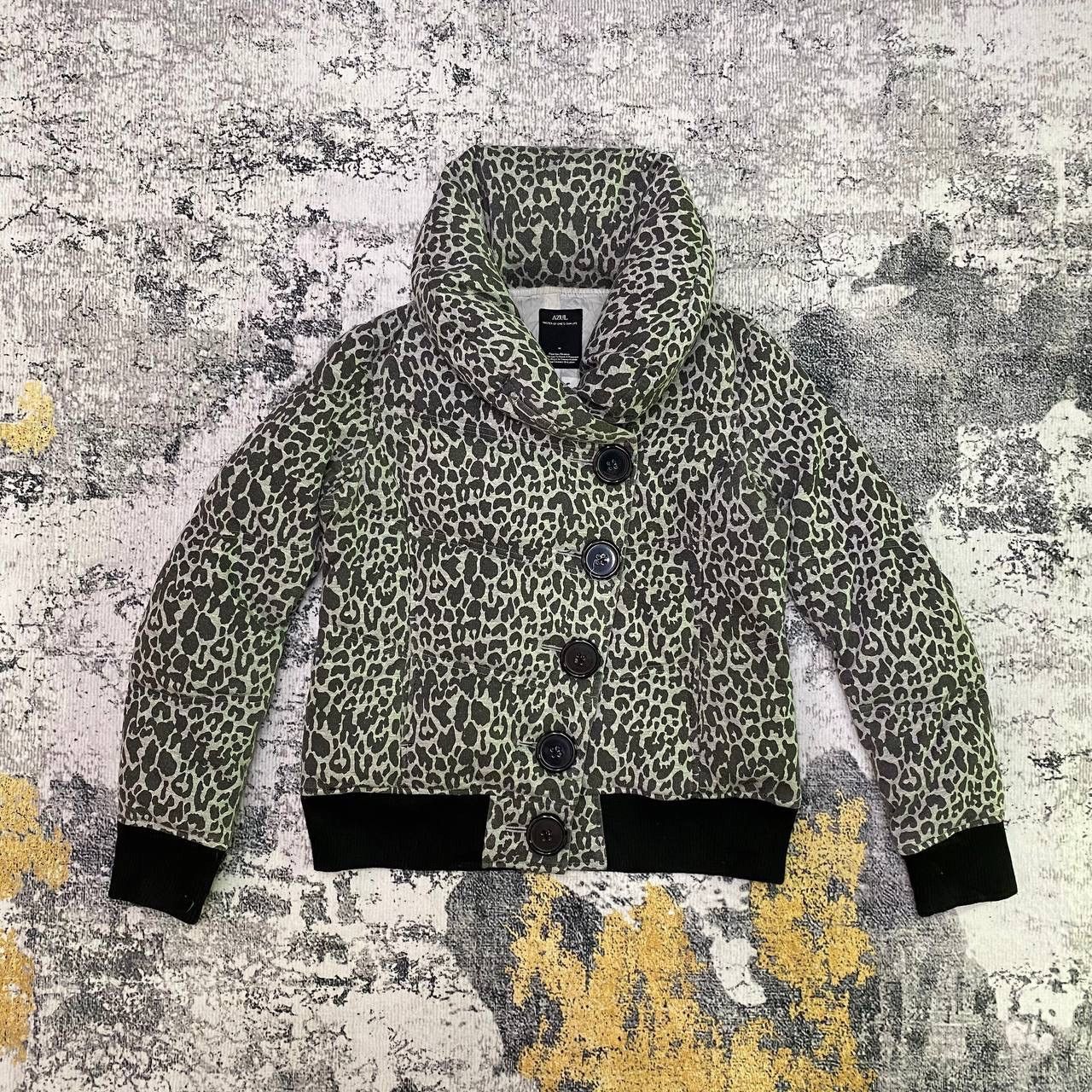 Japanese Brand Z99 JAPAN AZUL LEOPARD FULLPRINT PUFFER JACKET Size M / US 6-8 / IT 42-44 - 1 Thumbnail
