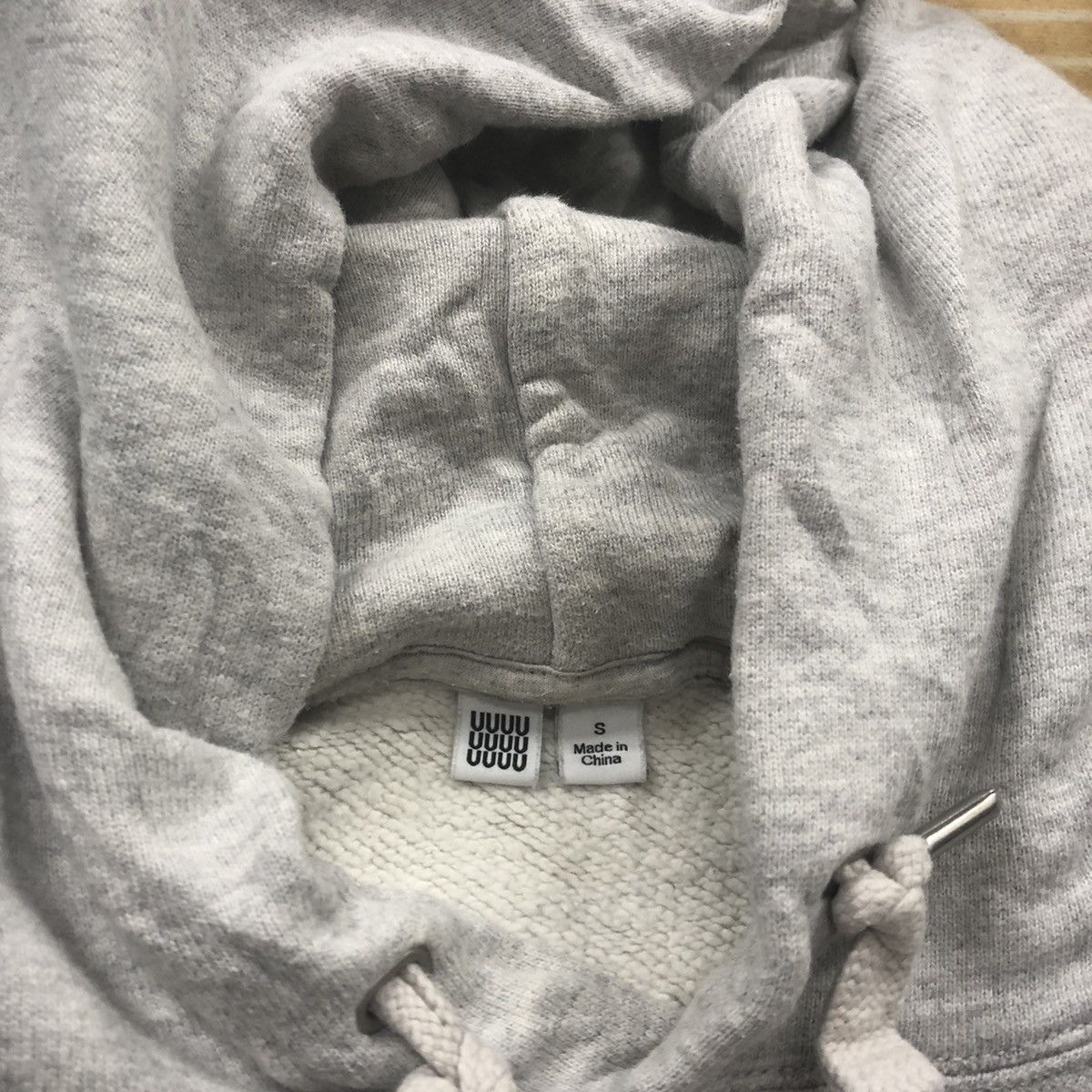 Japanese Brand × Undercover UNDERCOVER UUU x UNIQLO HOODIE SWEATSHIRT Size US S / EU 44-46 / 1 - 3 Thumbnail