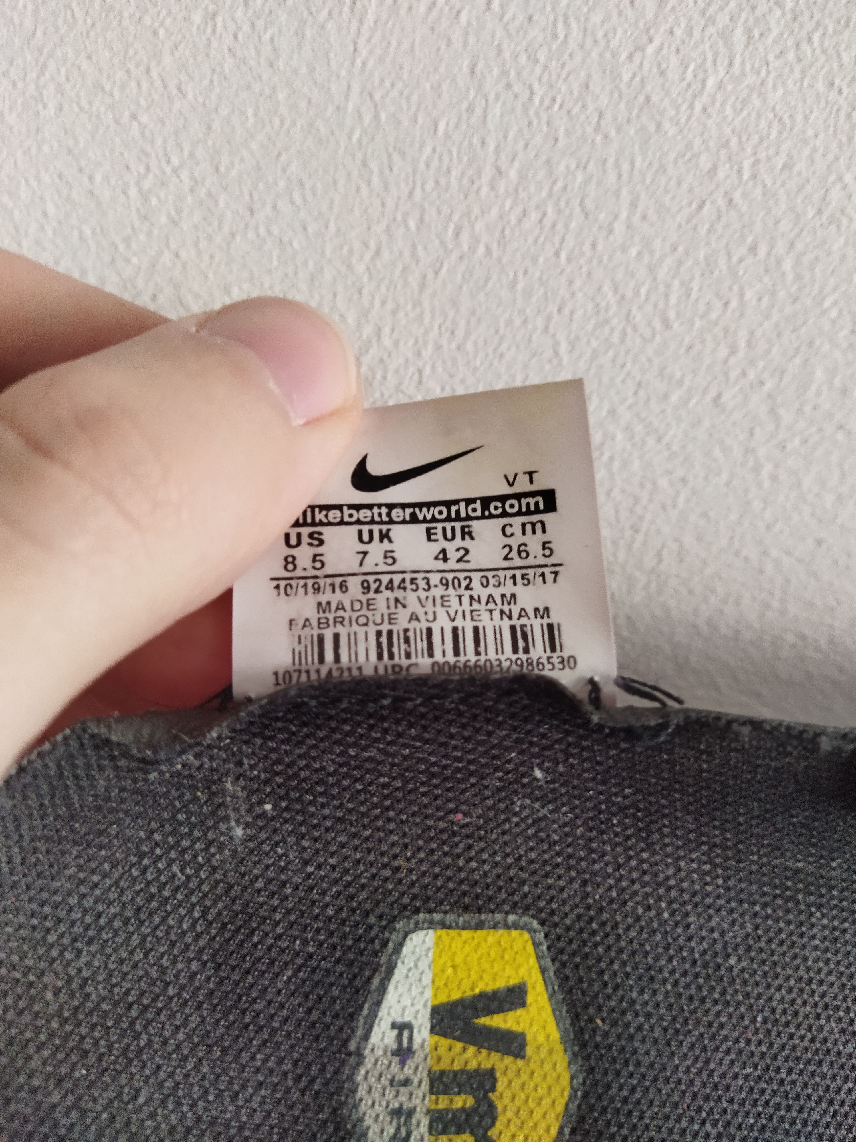 Nike VM Air trainers Men EU 42 shoes sneakers UK 7.5 jog running Size US 8.5 / EU 41-42 - 8 Thumbnail