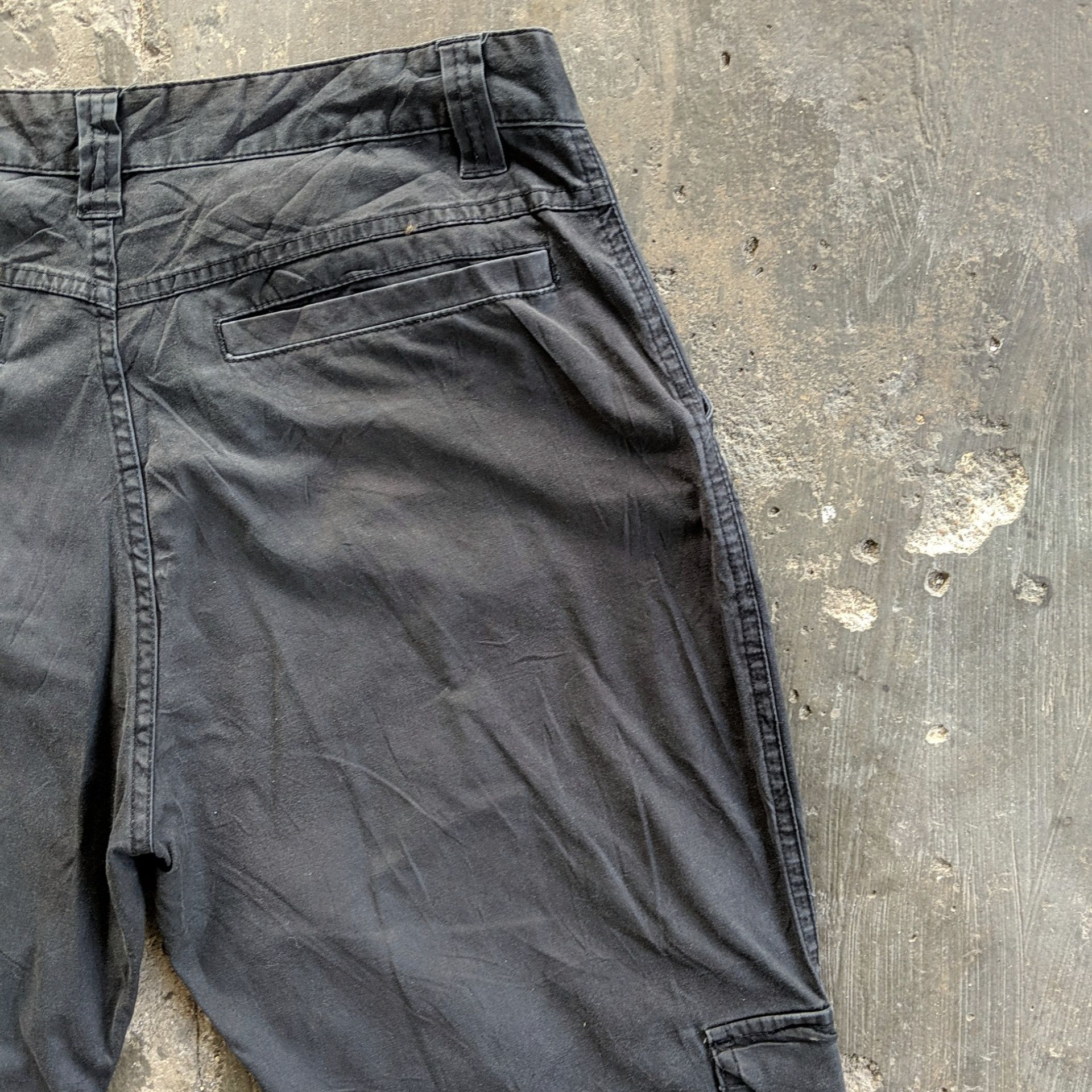 Japanese Brand W32 Vintage BLACK Paradisco Tactical Cargo Distressed Pants Size US 32 / EU 48 - 13 Thumbnail