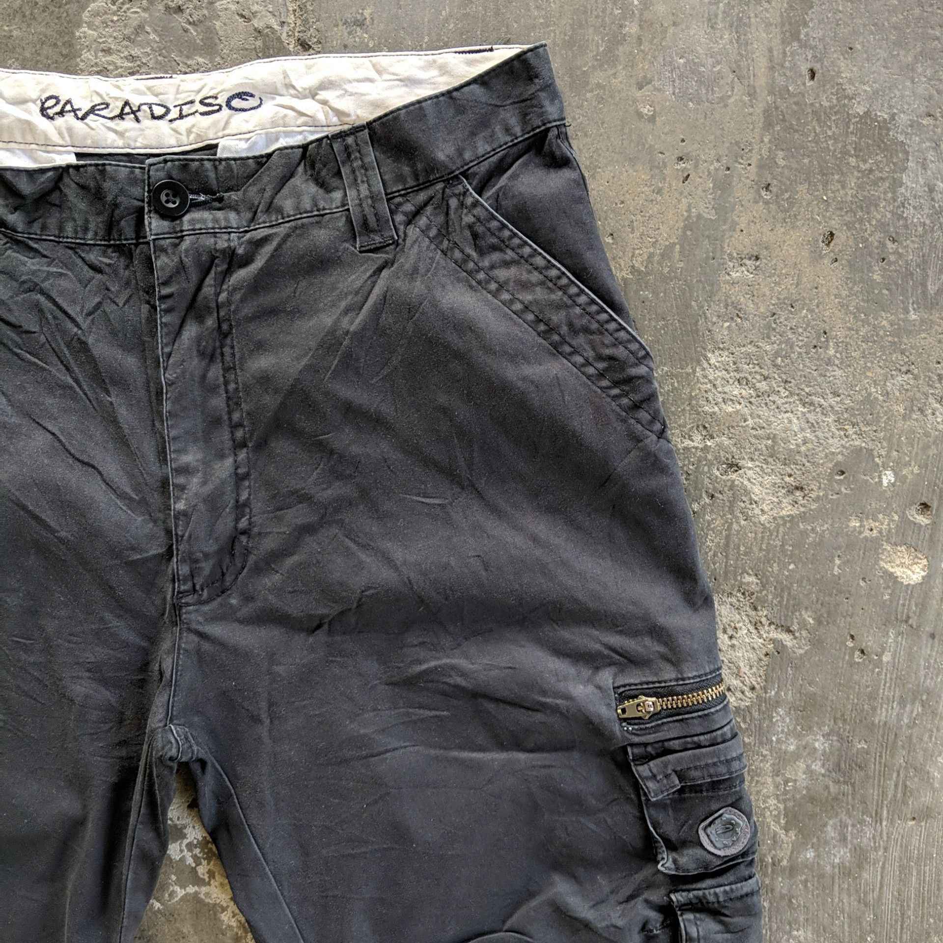 Japanese Brand W32 Vintage BLACK Paradisco Tactical Cargo Distressed Pants Size US 32 / EU 48 - 4 Thumbnail
