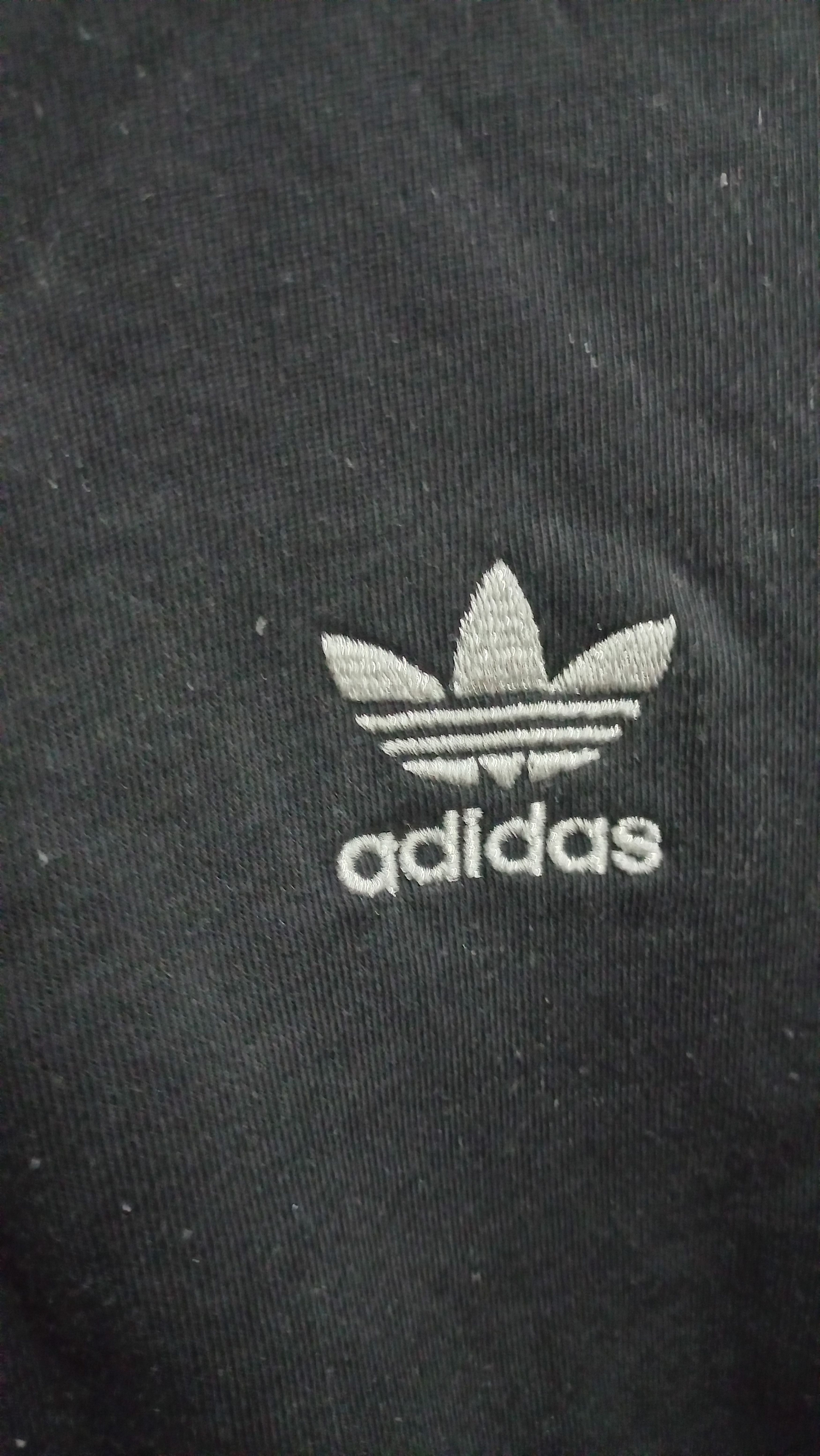Adidas Rare Adidas Silver Logo Big Embordery Size US L / EU 52-54 / 3 - 5 Thumbnail