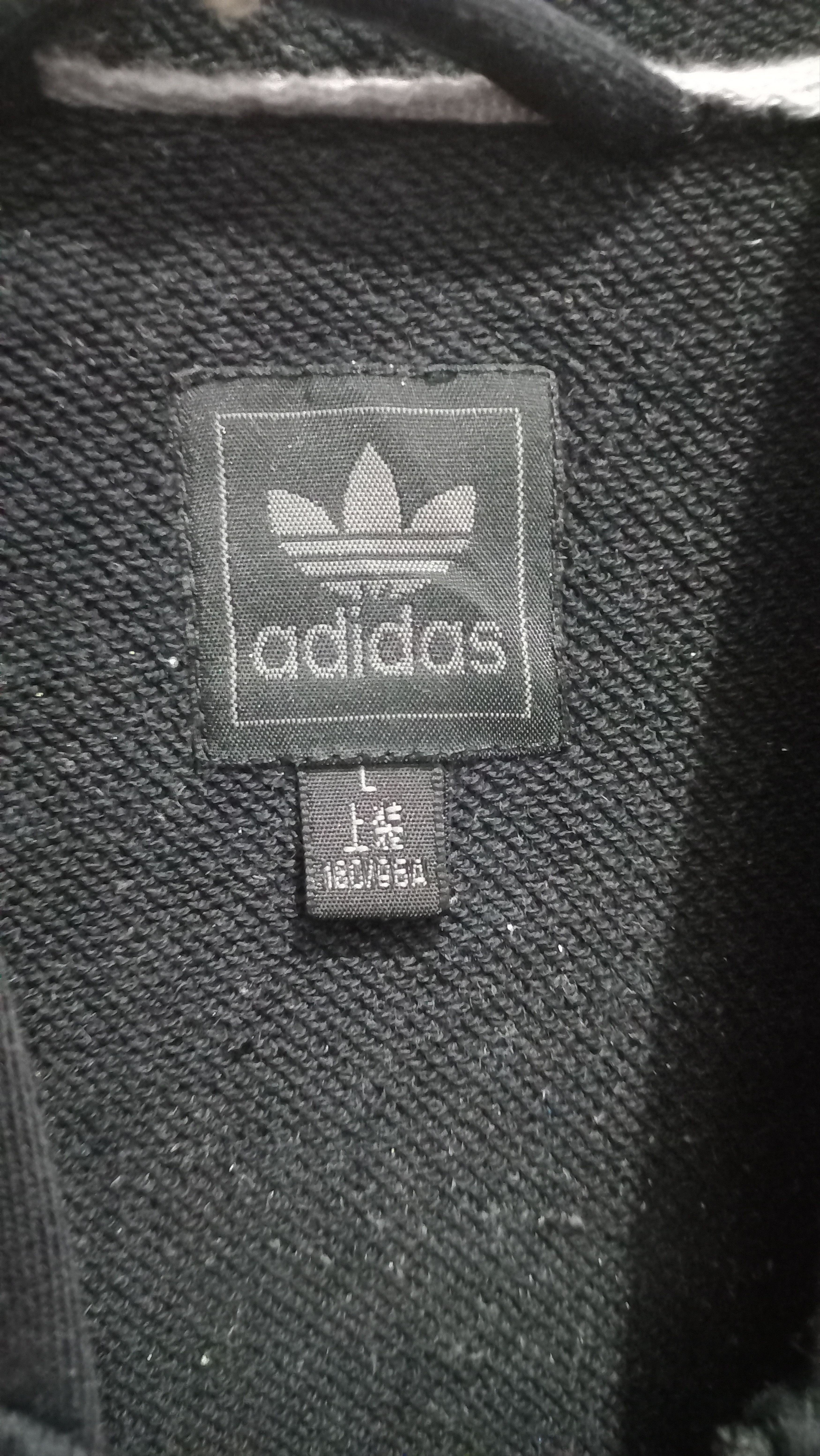 Adidas Rare Adidas Silver Logo Big Embordery Size US L / EU 52-54 / 3 - 6 Thumbnail