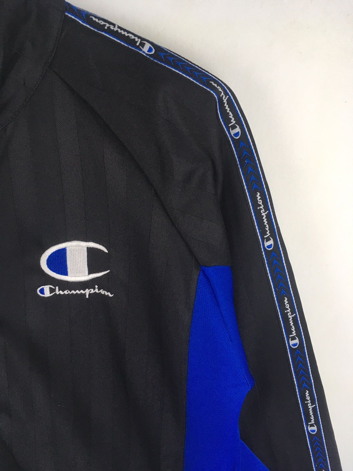 Champion Champion Side Tape Size 150 Black Colour Sweater Size US XS / EU 42 / 0 - 2 Thumbnail