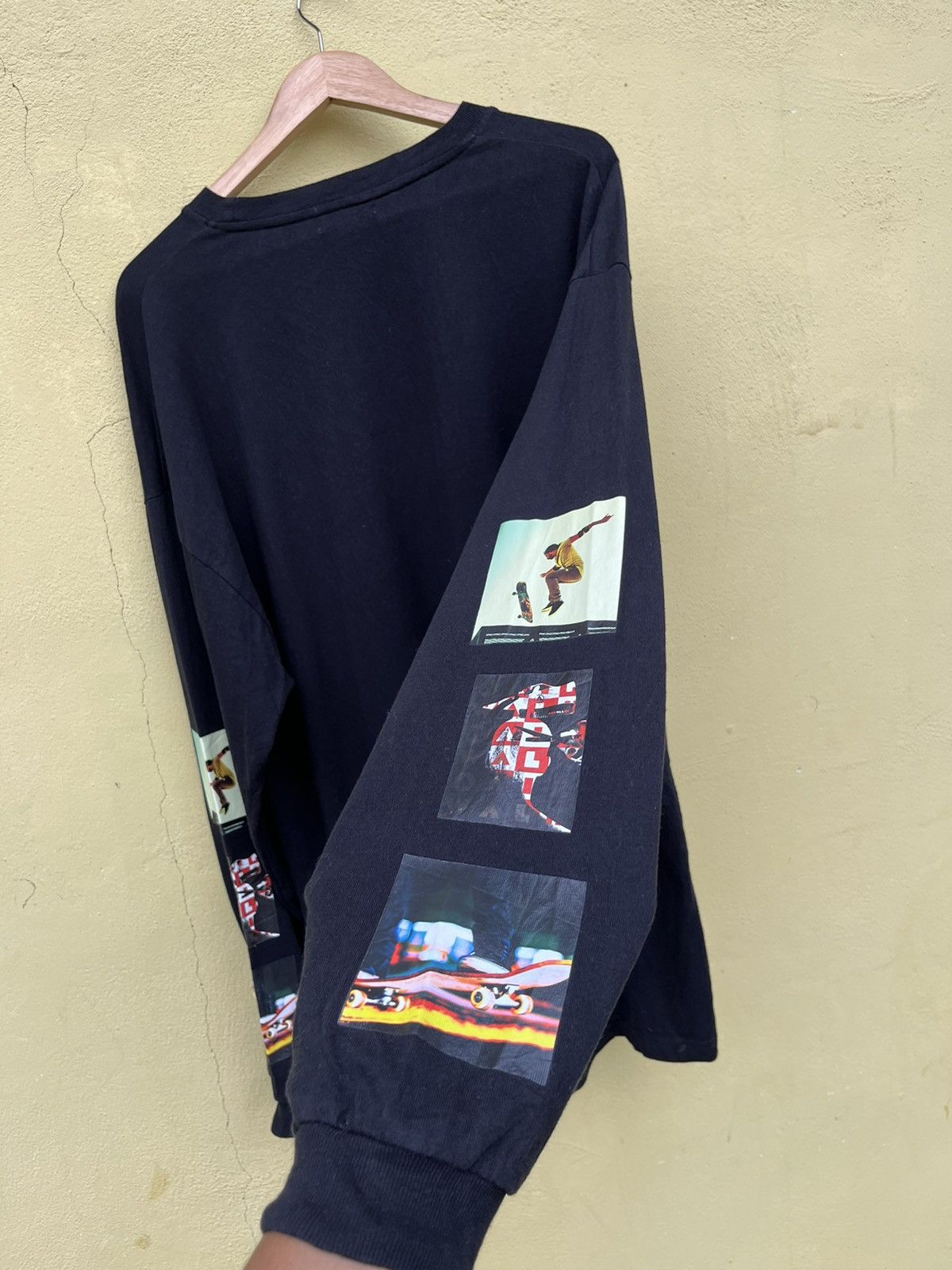 Airwalk central skateboarding shirt