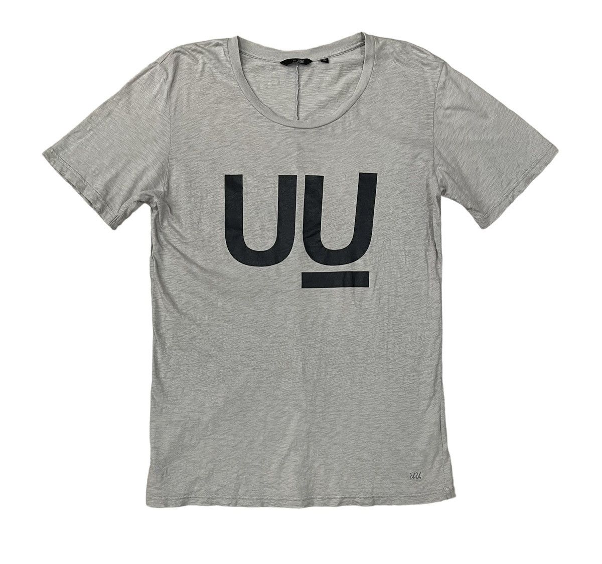 UNIQLO UNDERCOVER Big Logo Shirt