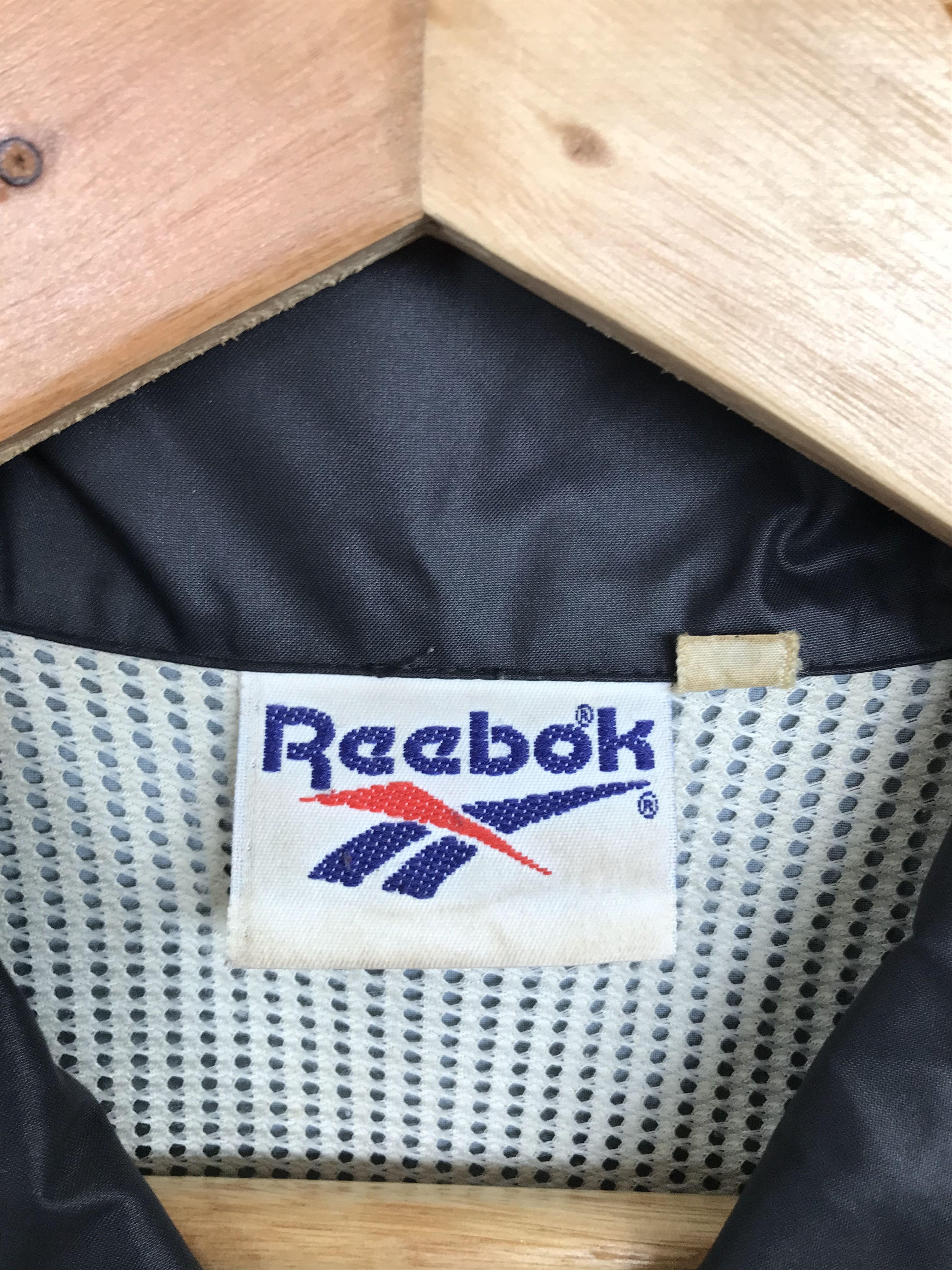 Reebok Vintage 90s REEBOX Windbreaker Jacket Size US L / EU 52-54 / 3 - 11 Thumbnail