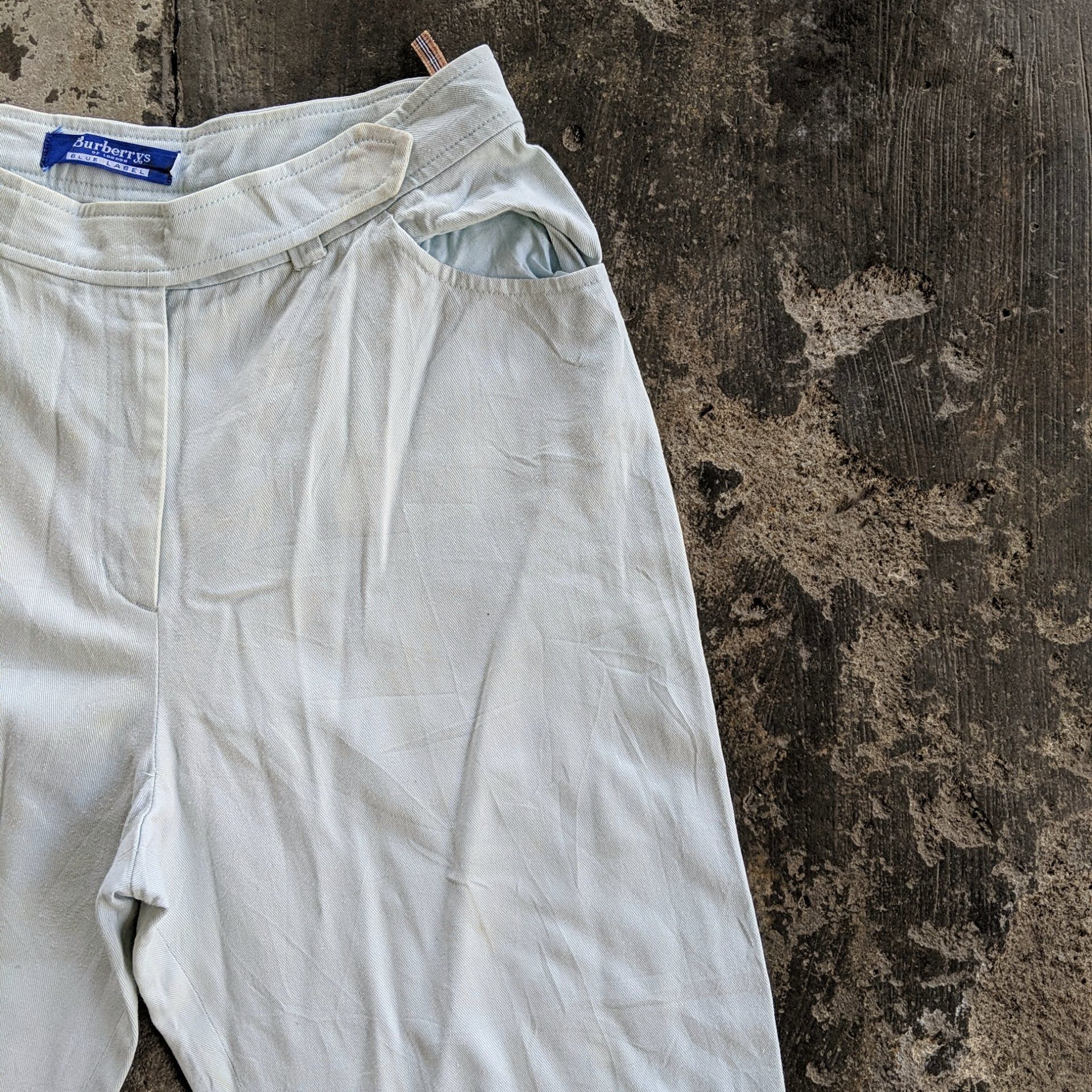 Burberry Vintage Burberry Blue Label Trousers Casual Pants Size US 26 / EU 42 - 4 Thumbnail