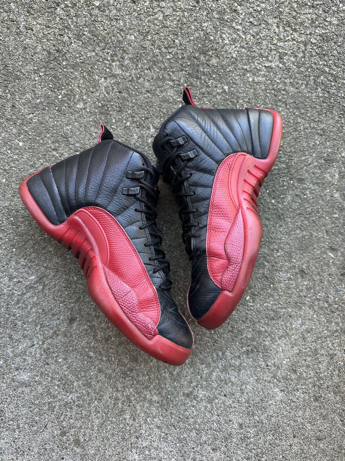 Jordan Brand × Nike Air Jordan Retro 12 Flu Game 2016 size 8.5 Size US 8.5 / EU 41-42 - 2 Thumbnail