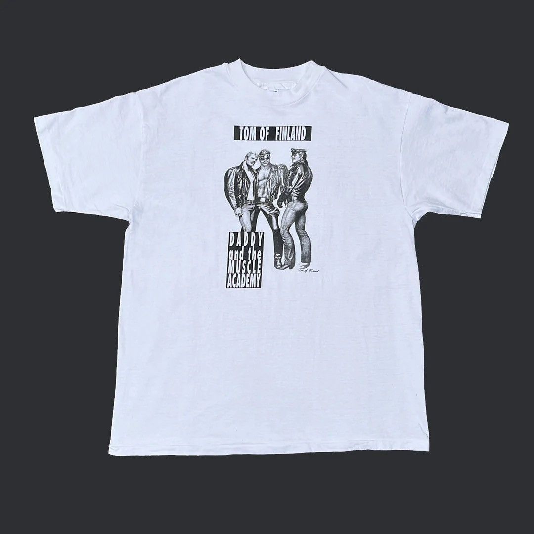 Hanes Tom of Finland 90s Daddy & The Muscle Academy Vtg Hanes Tee Size US L / EU 52-54 / 3 - 1 Thumbnail