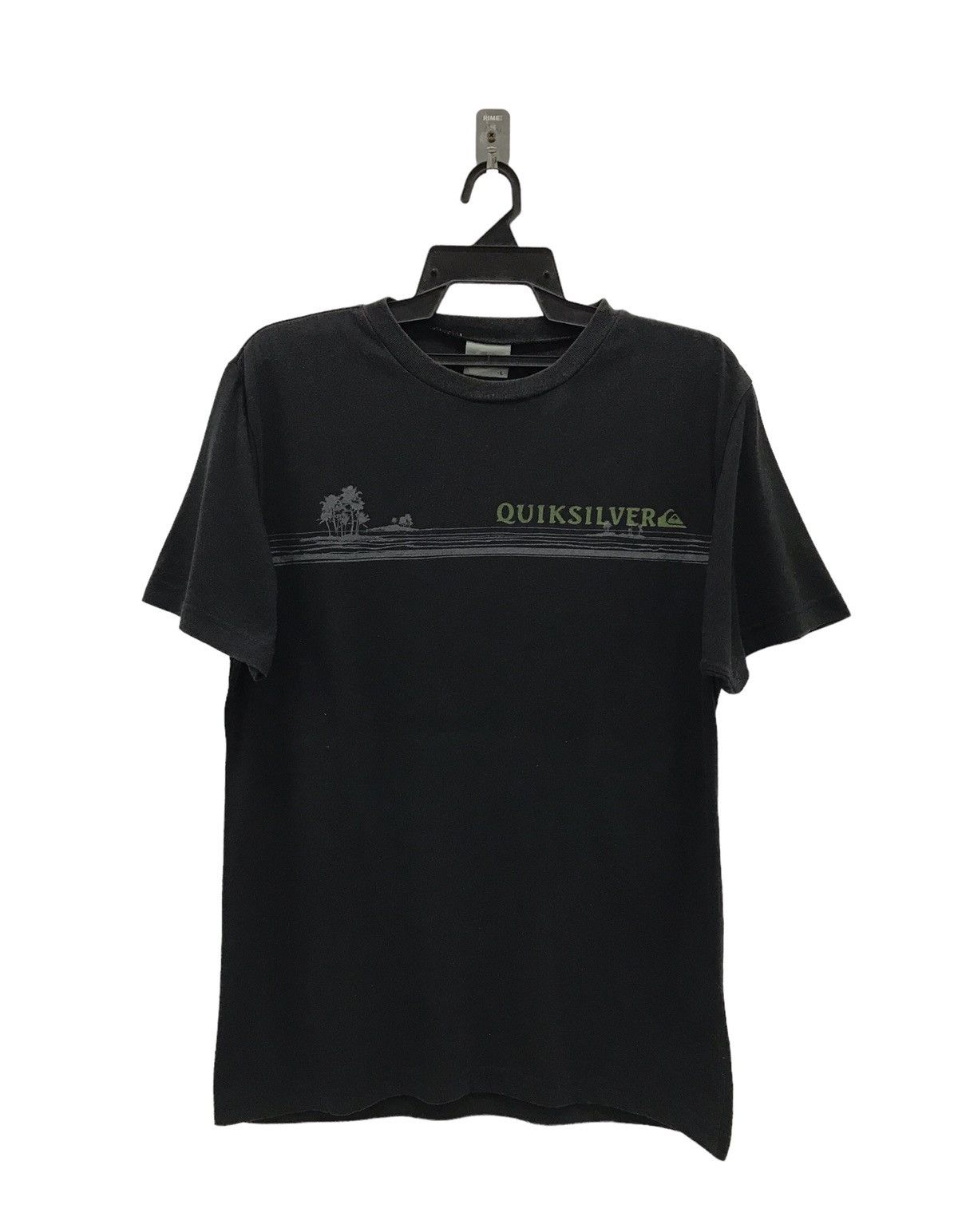 QUIKSILVER SHORT SLEEVE SHIRT
