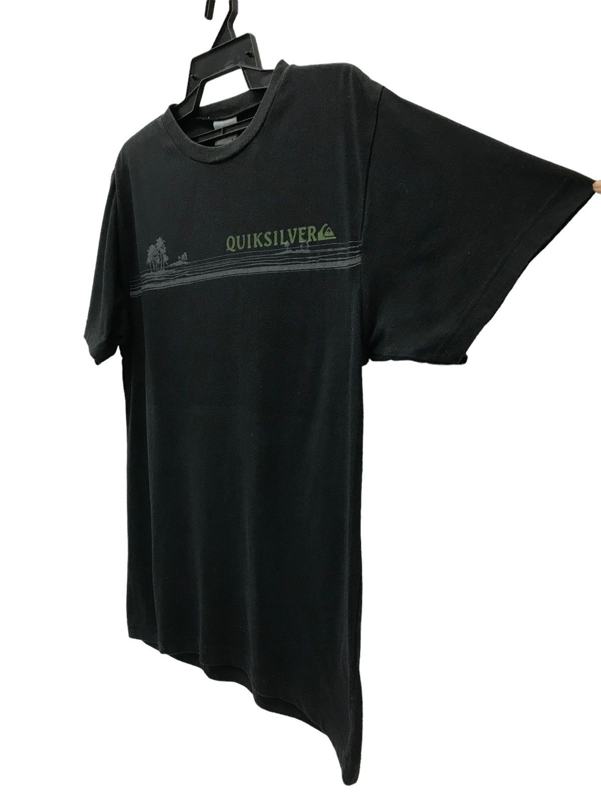 Quiksilver QUIKSILVER SHORT SLEEVE SHIRT Size US L / EU 52-54 / 3 - 6 Thumbnail