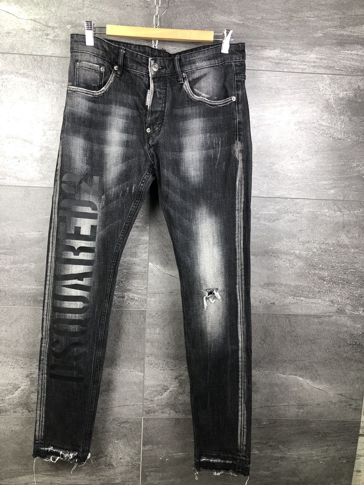 Pre-owned Dsquared2 Denim Distressed Logo Skinny Jeans In Black