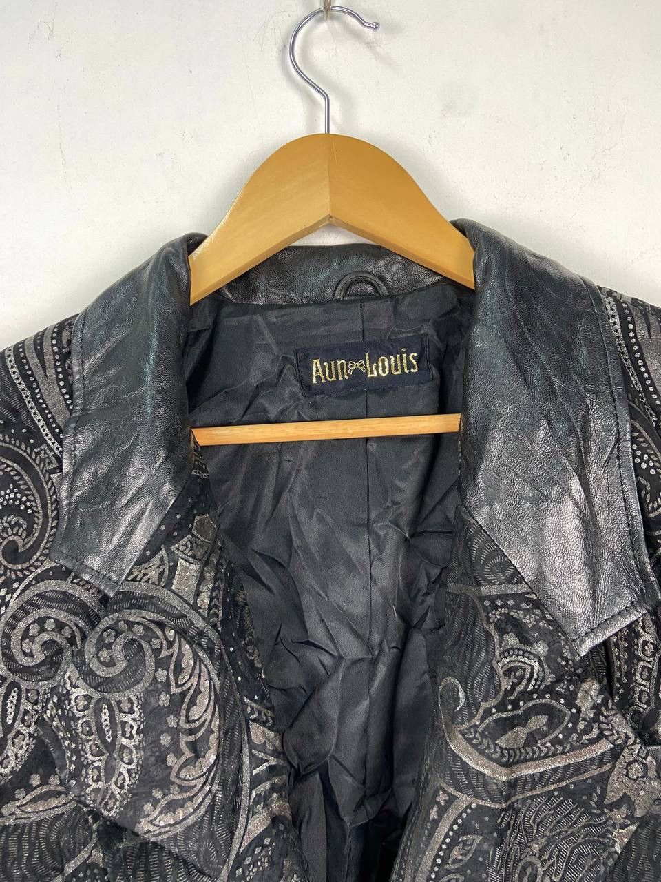Vintage Vintage Aun Louis Suede Leather Jacket Paisley Kapital Style Size US L / EU 52-54 / 3 - 5 Thumbnail