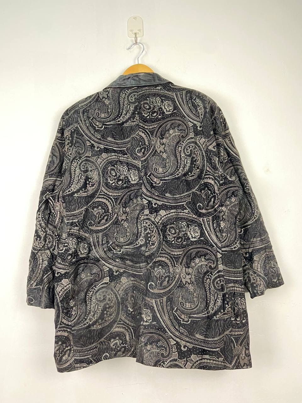 Vintage Vintage Aun Louis Suede Leather Jacket Paisley Kapital Style Size US L / EU 52-54 / 3 - 4 Thumbnail