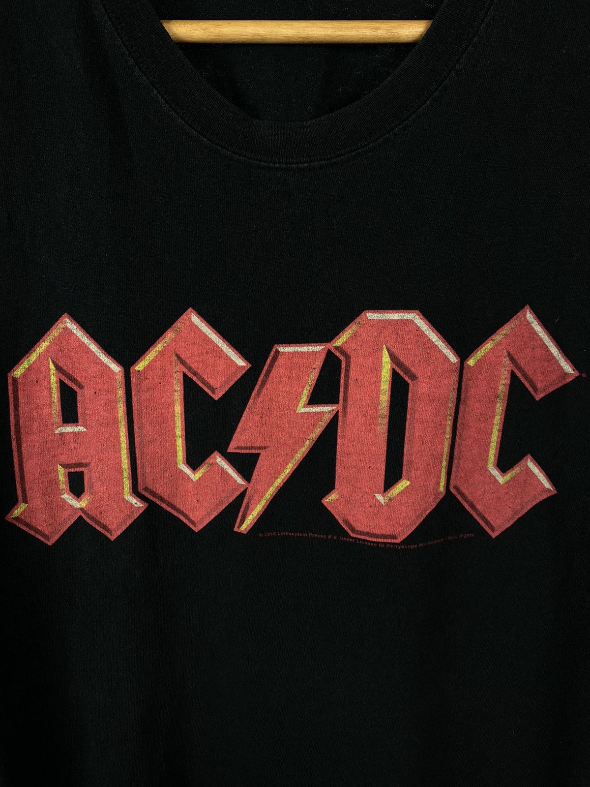 AC/DC Ac/Dc T-shirt rock band tee vintage black size XL Size US XL / EU 56 / 4 - 3 Thumbnail