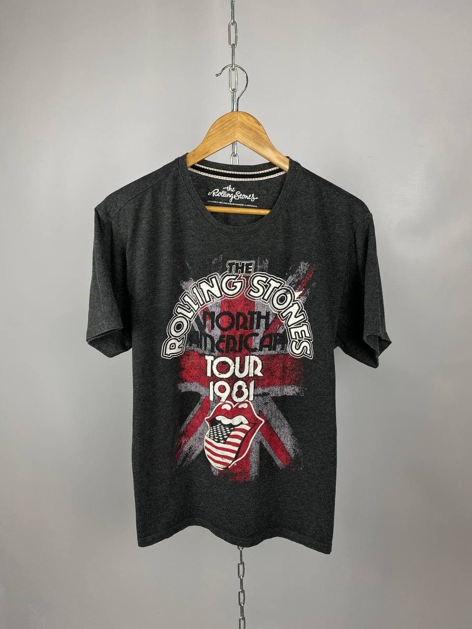 The Rolling Stones The Rolling Stones rock band tee T-shirt Tour tee Size M Size US M / EU 48-50 / 2 - 1 Thumbnail