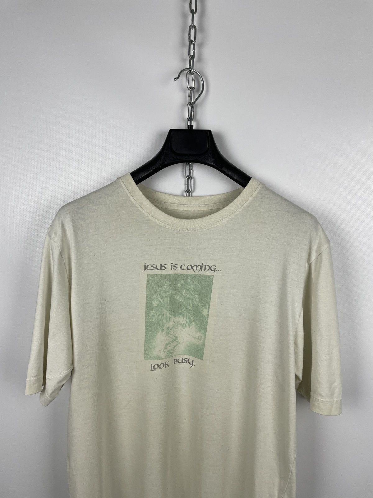 Vintage Vintage Jesus Is Coming… Look Busy T-Shirt Size US M / EU 48-50 / 2 - 3 Thumbnail