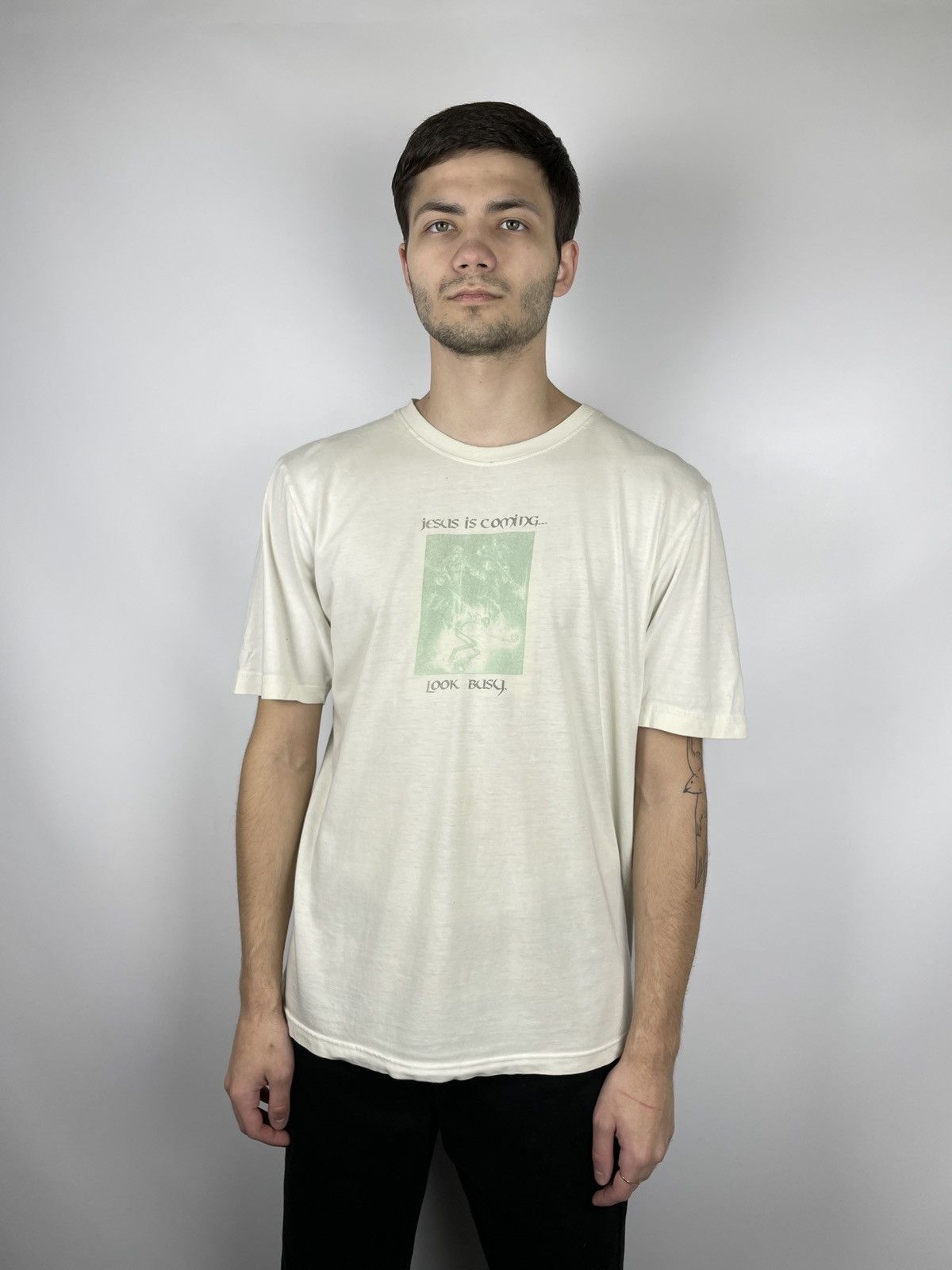 Vintage Vintage Jesus Is Coming… Look Busy T-Shirt Size US M / EU 48-50 / 2 - 1 Thumbnail