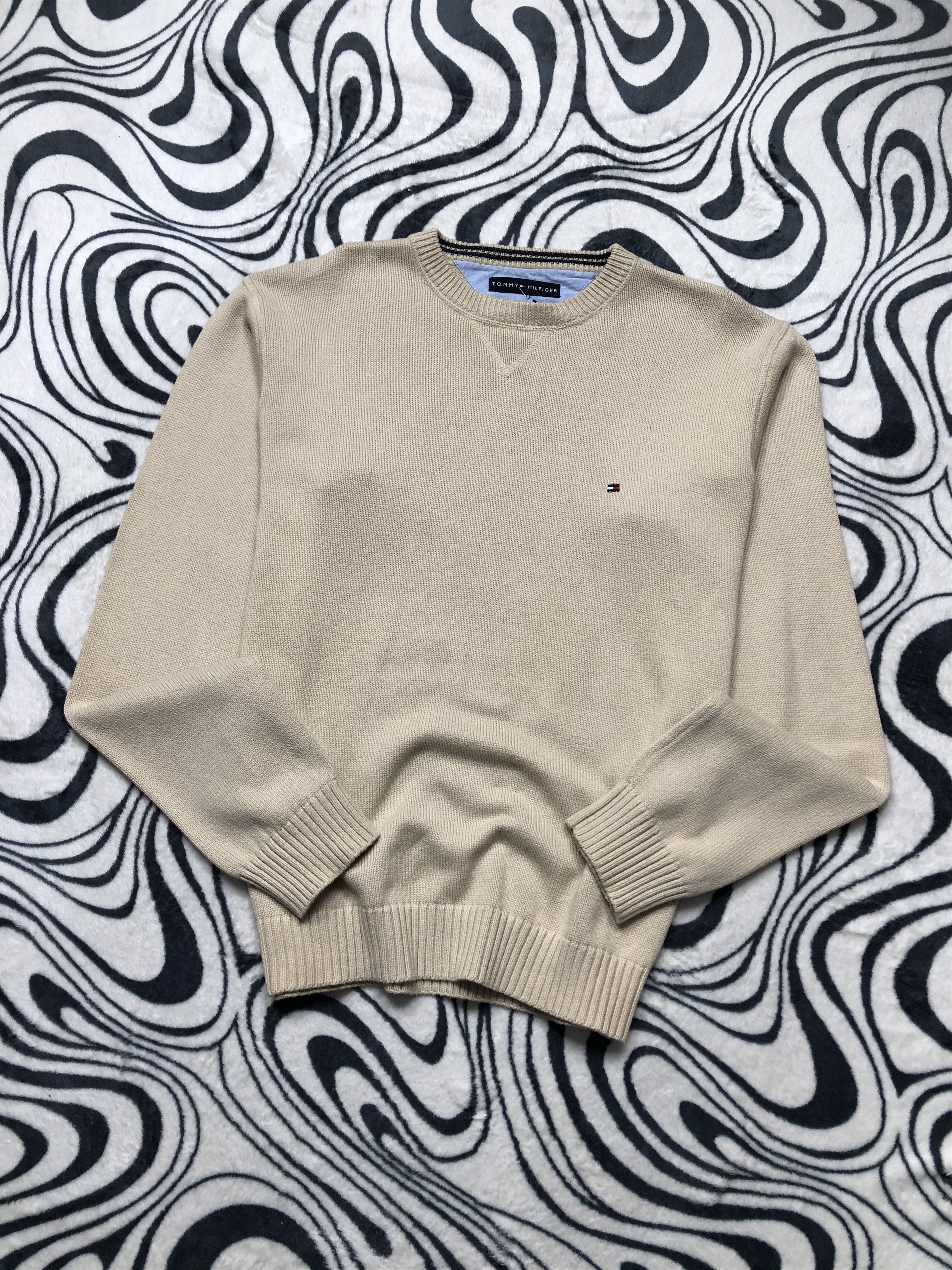 Tommy Hilfiger Tommy Hilfiger Vintage Knit Sweater Size US XL / EU 56 / 4 - 1 Thumbnail