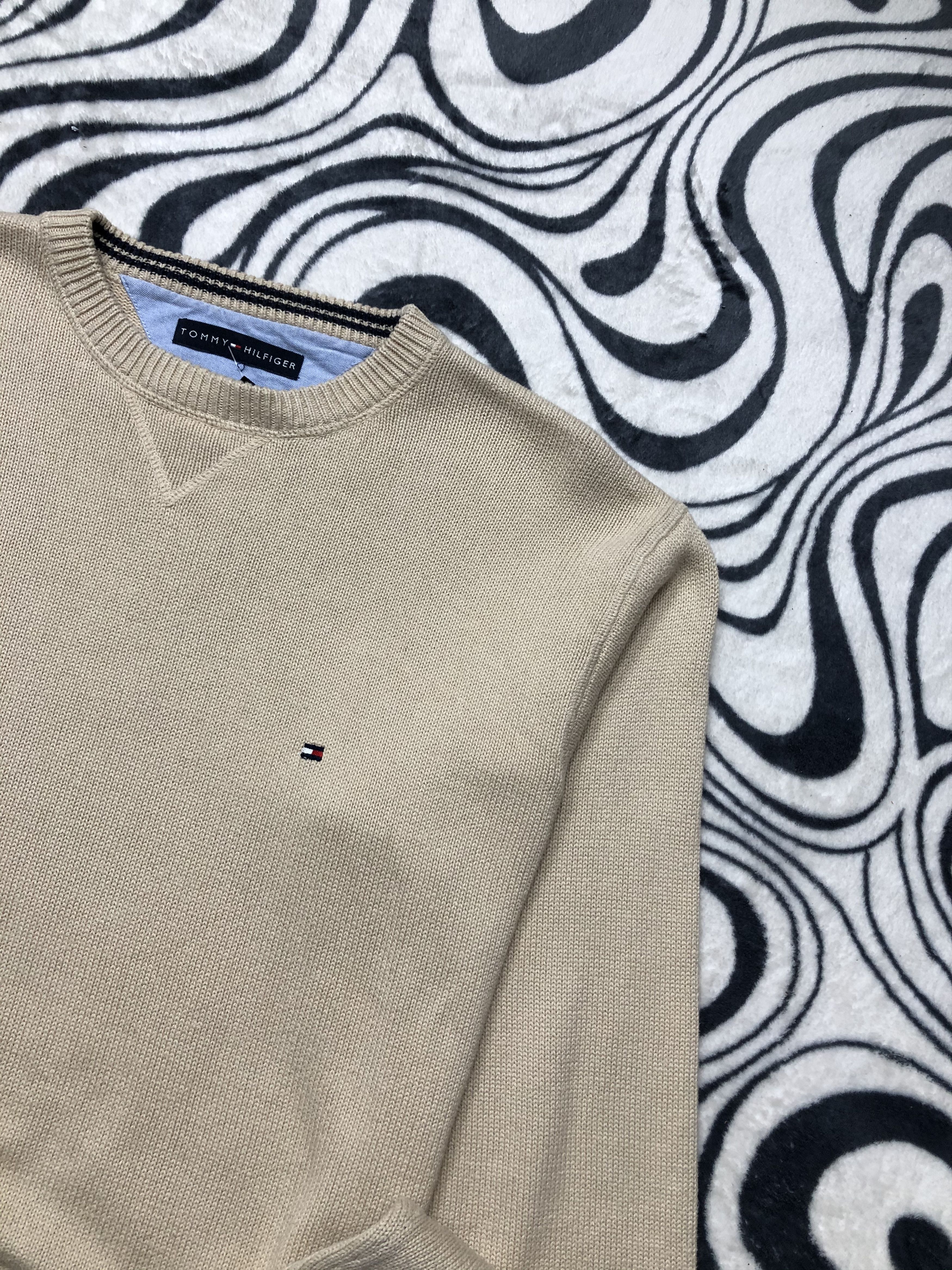 Tommy Hilfiger Tommy Hilfiger Vintage Knit Sweater Size US XL / EU 56 / 4 - 2 Thumbnail