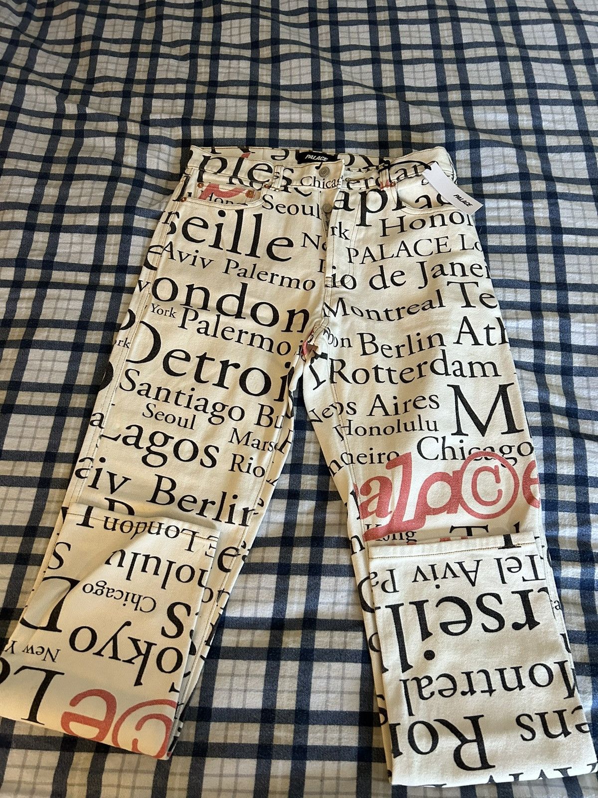 image of Palace Cityscape Jeans Size 30 in White, Men's