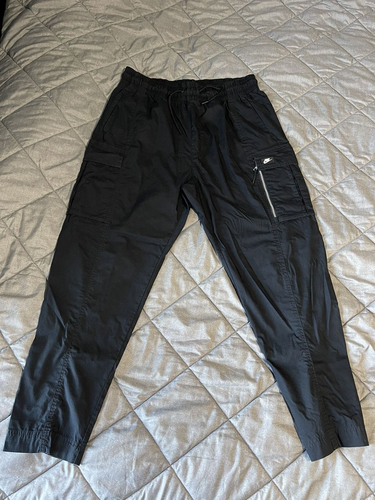 mens nike cargos