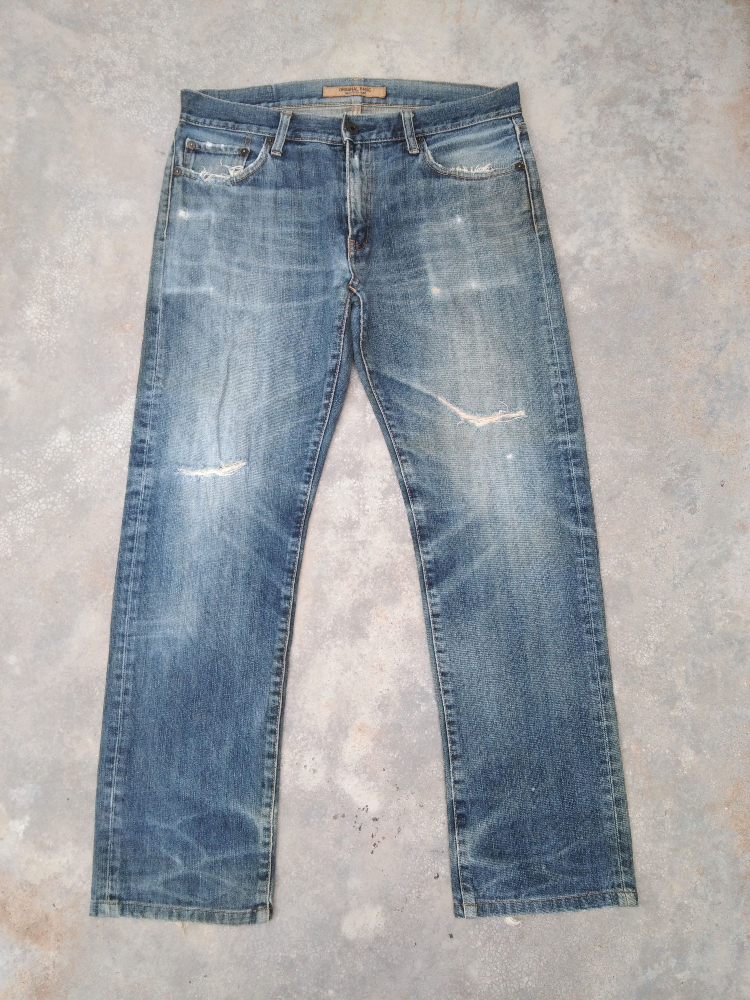 Japanese Brand × Jean × Vintage Vintage Japan Uniqlo S-001 Light Wash Distressed Jeans 33x30 Size US 33 - 1 Thumbnail