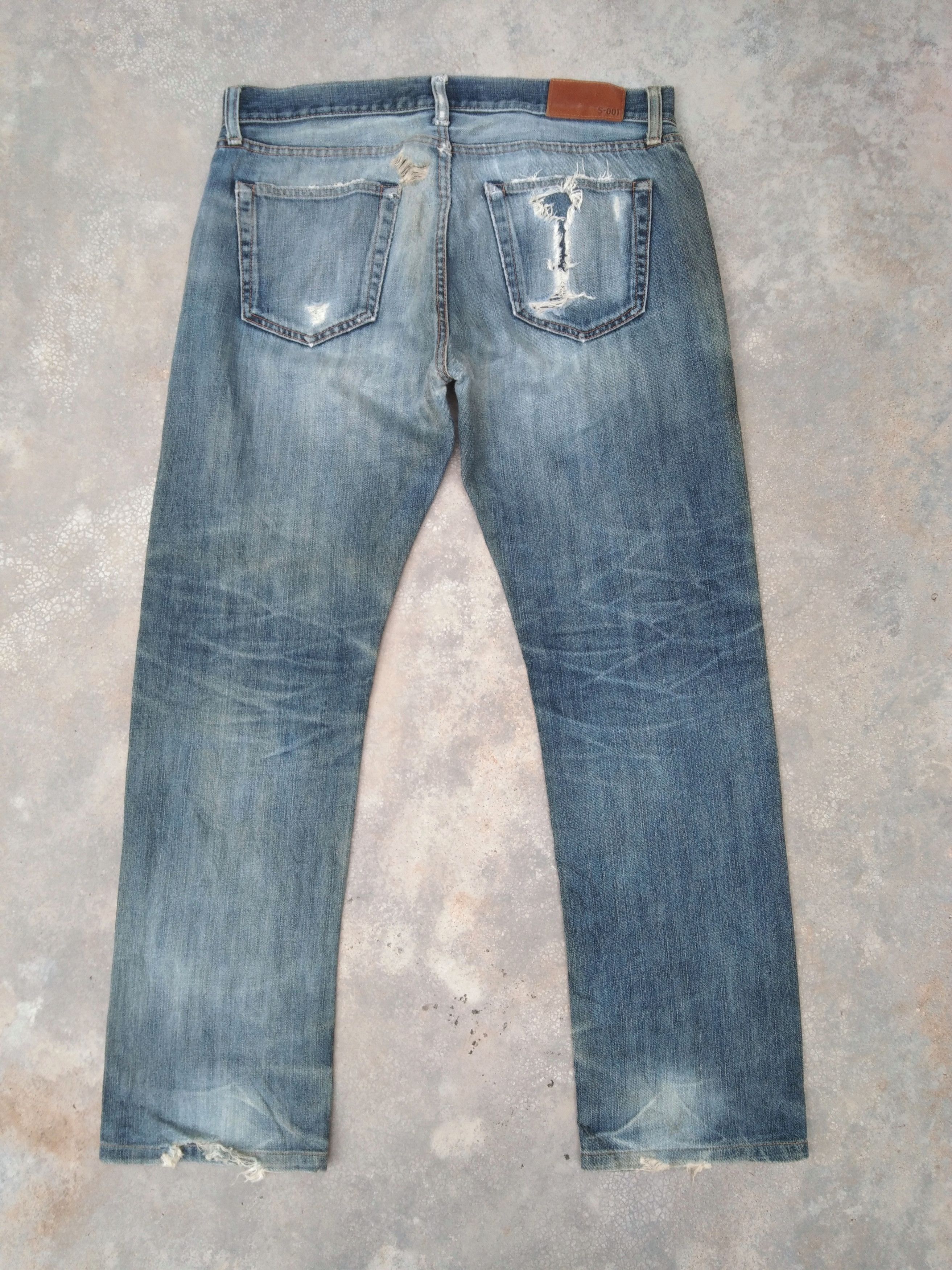 Japanese Brand × Jean × Vintage Vintage Japan Uniqlo S-001 Light Wash Distressed Jeans 33x30 Size US 33 - 2 Thumbnail