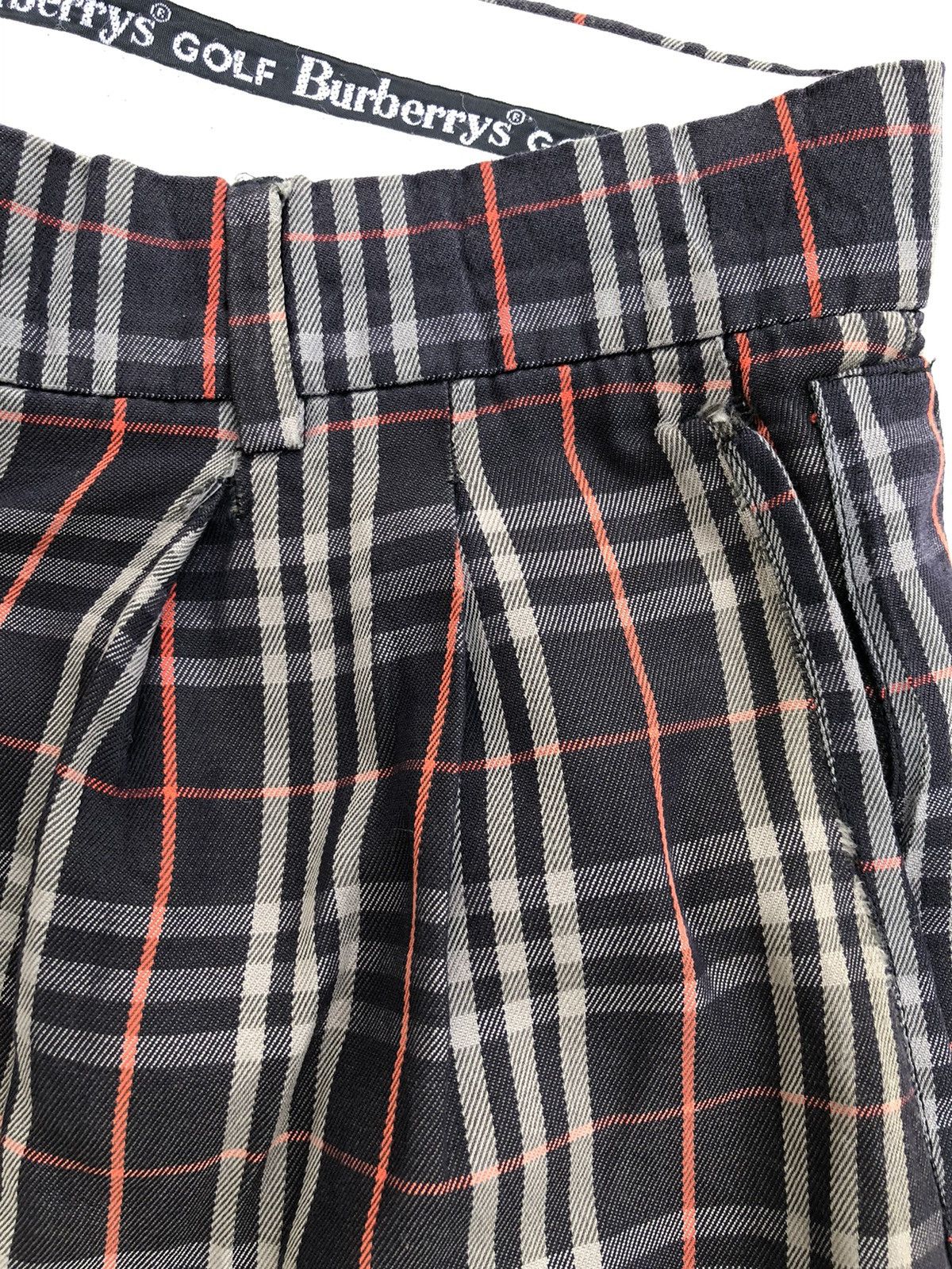 Burberry Vintage Burberry's Golf Authentic Nova Check Plaid Pants Size US 30 / EU 46 - 8 Thumbnail