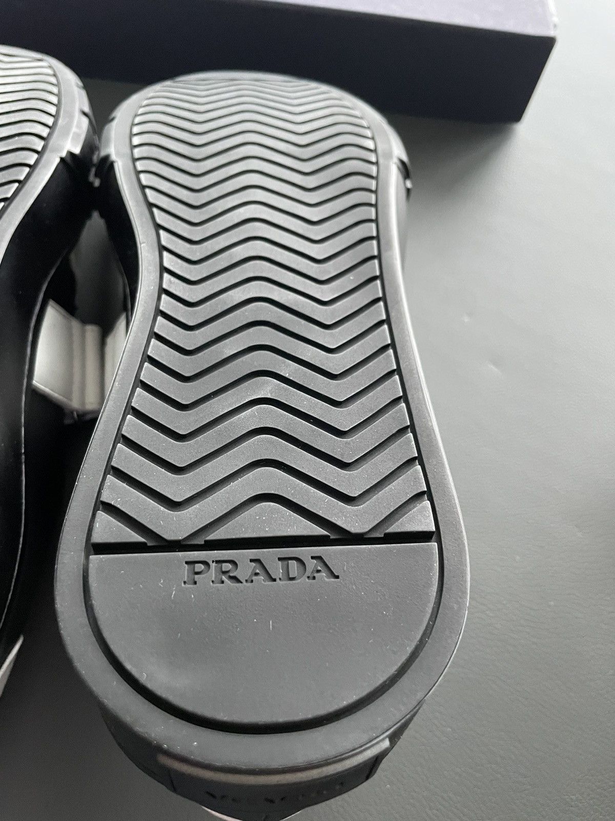 Prada BrandNew Limited Edition Runway Prada Logo Leather Sneakers Size US 9.5 / EU 42-43 - 8 Thumbnail