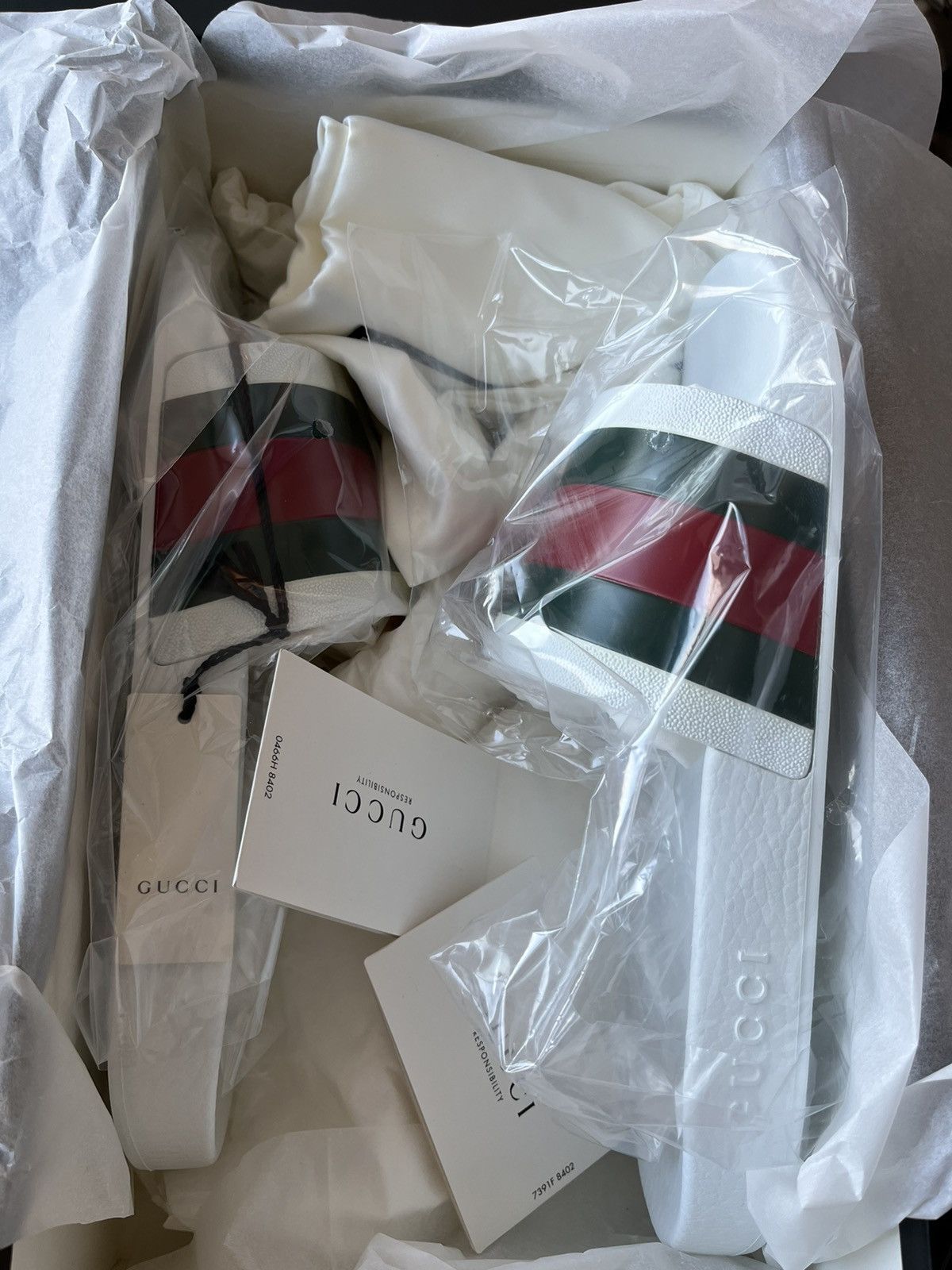 Gucci Limited Brand New Classic Gucci Rubber Slides Sandal Shoes Size US 12 / EU 45 - 17 Thumbnail