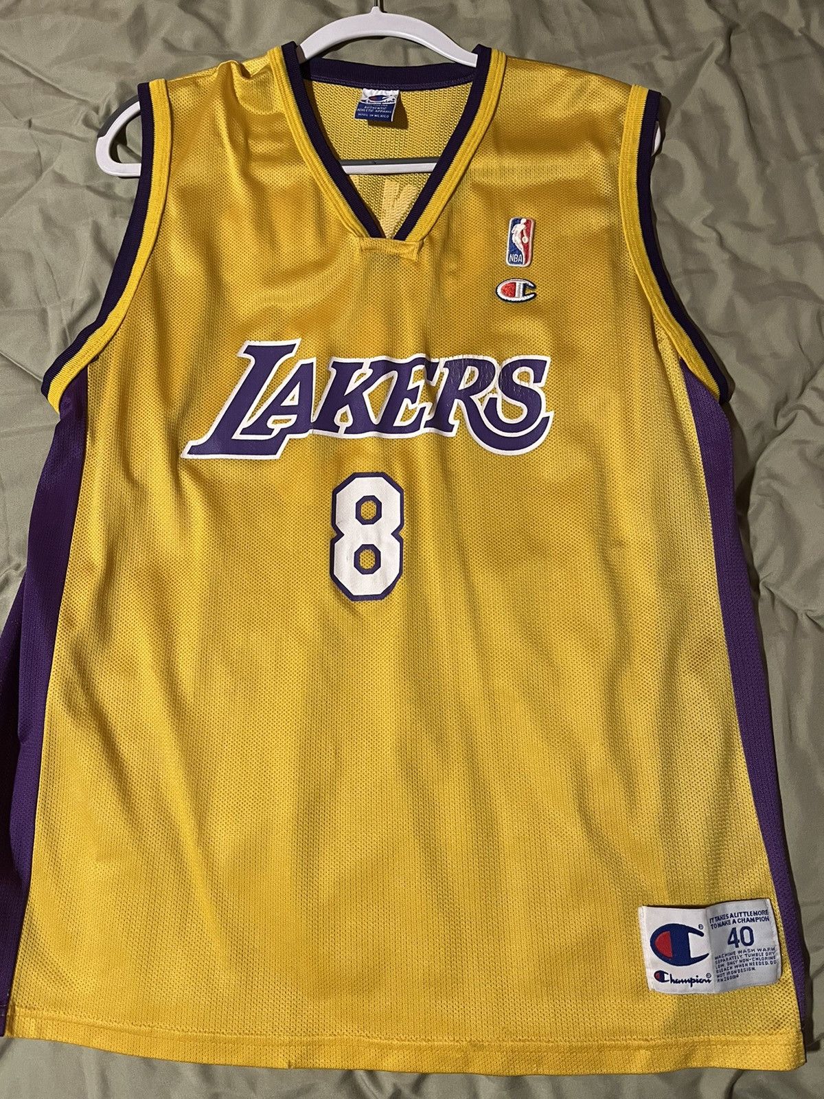 Lakers jersey Kobe Bryant size 40