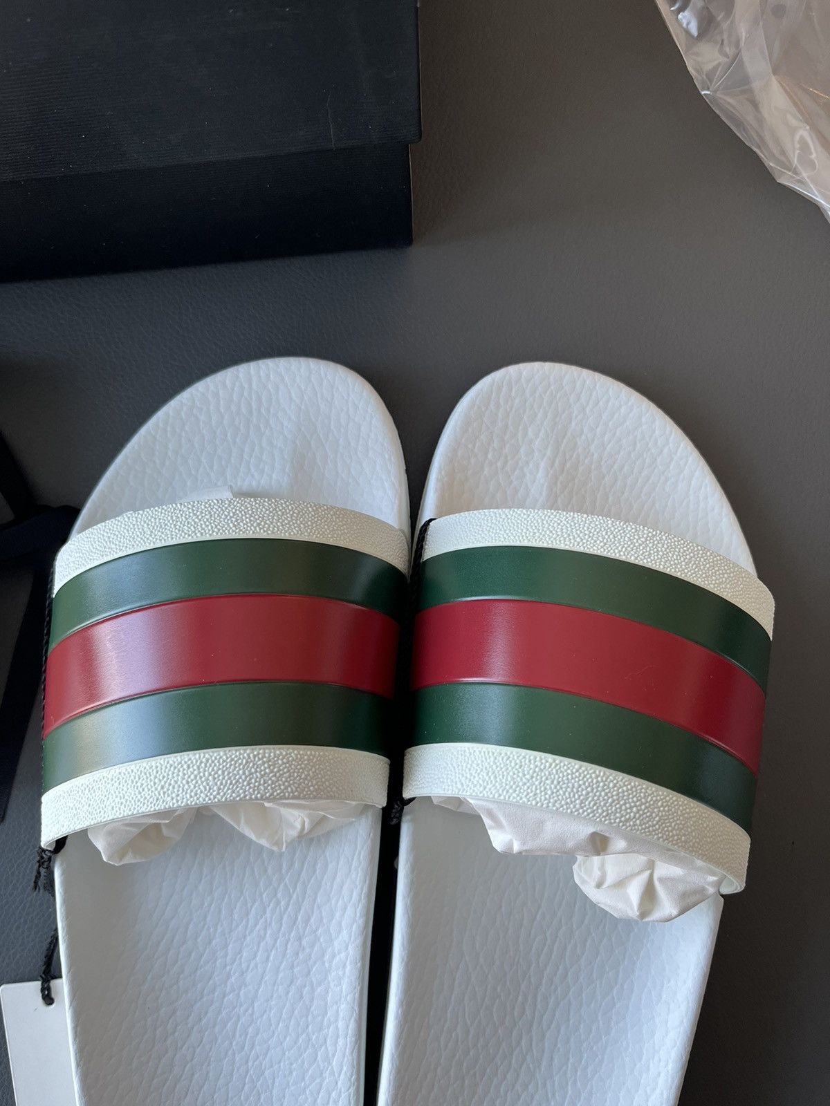 Gucci Limited Brand New Classic Gucci Rubber Slides Sandal Shoes Size US 12.5 / EU 45-46 - 8 Thumbnail