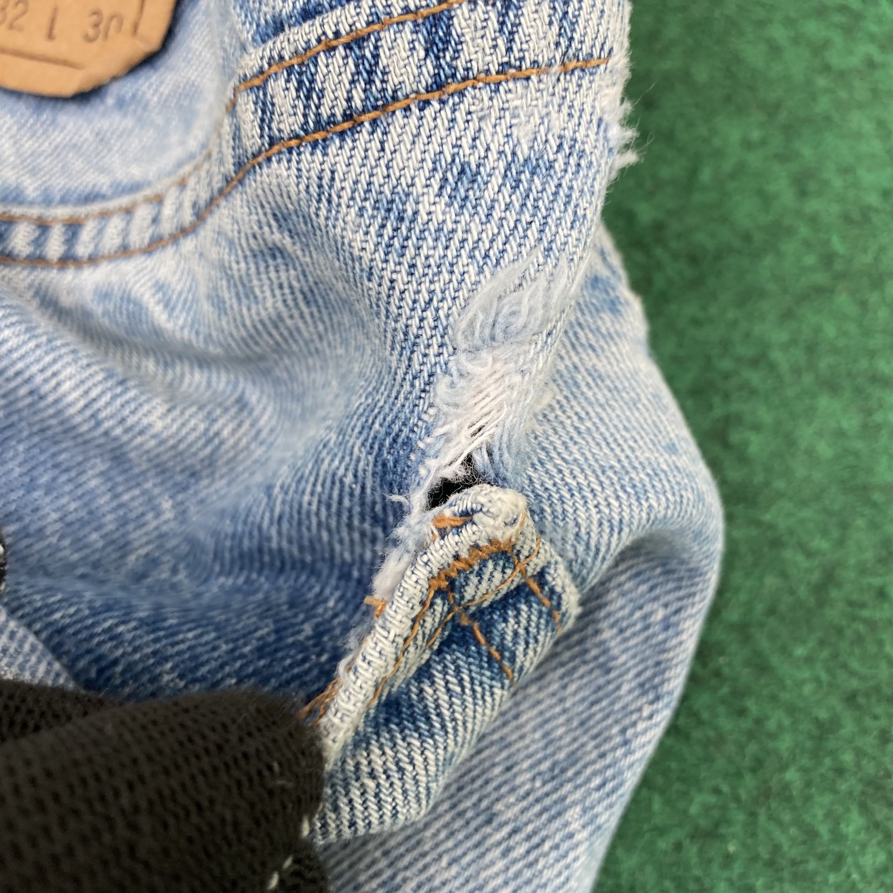 Levi's × Vintage Vtg Levis 505 Denim Ripped 90s Punk Mods Streetwear Jean Size US 31 - 8 Thumbnail