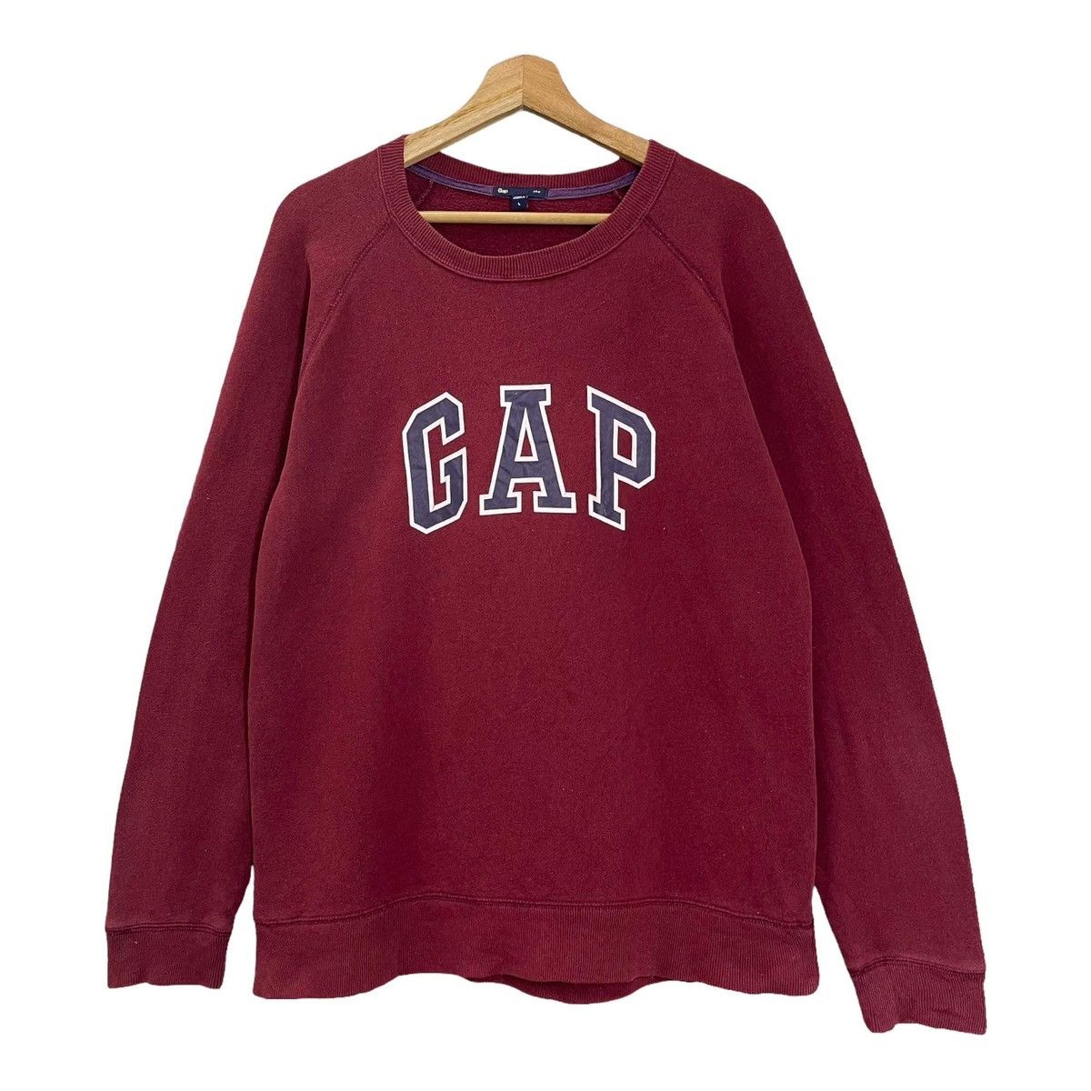 Gap Gap Pullover Big Logo Printed Crewneck Sweatshirt Size M Size US L / EU 52-54 / 3 - 3 Thumbnail