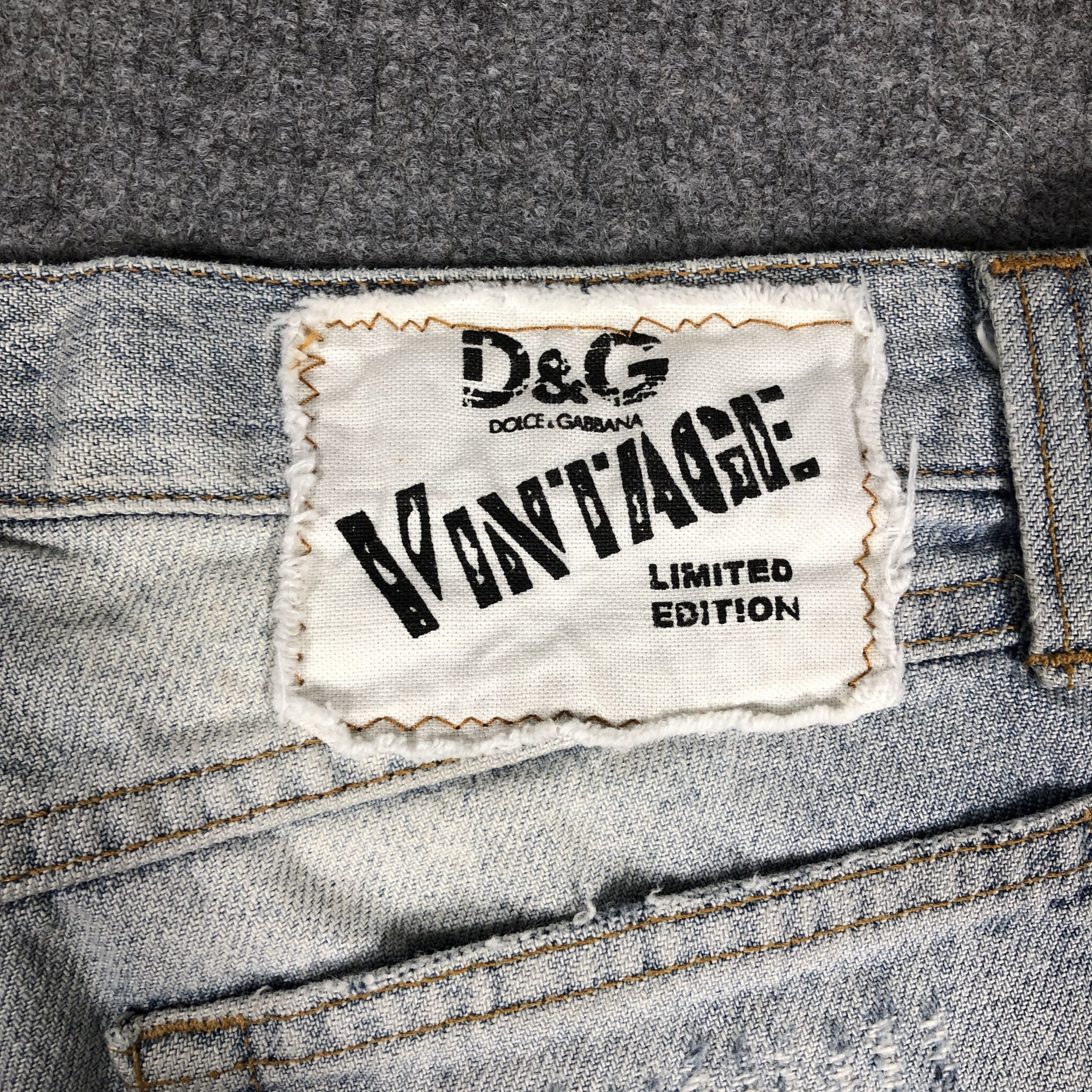 DC Comics × Dolce & Gabbana × Vintage Womens Vintage Dolce & Gabbana x DC Comics Jeans L1128W Size 28" / US 6 / IT 42 - 8 Thumbnail