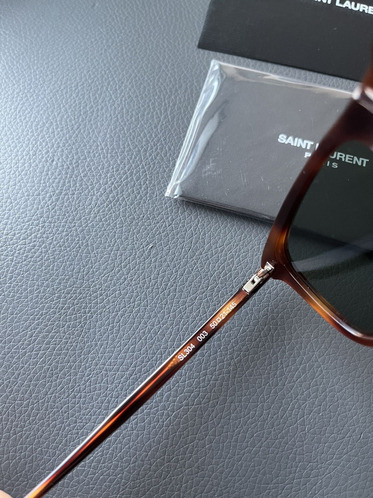 Hedi Slimane × Saint Laurent Paris × Yves Saint Laurent Iconic Brand New Classic Runway Sunglasses Limited Edition Size ONE SIZE - 8 Thumbnail