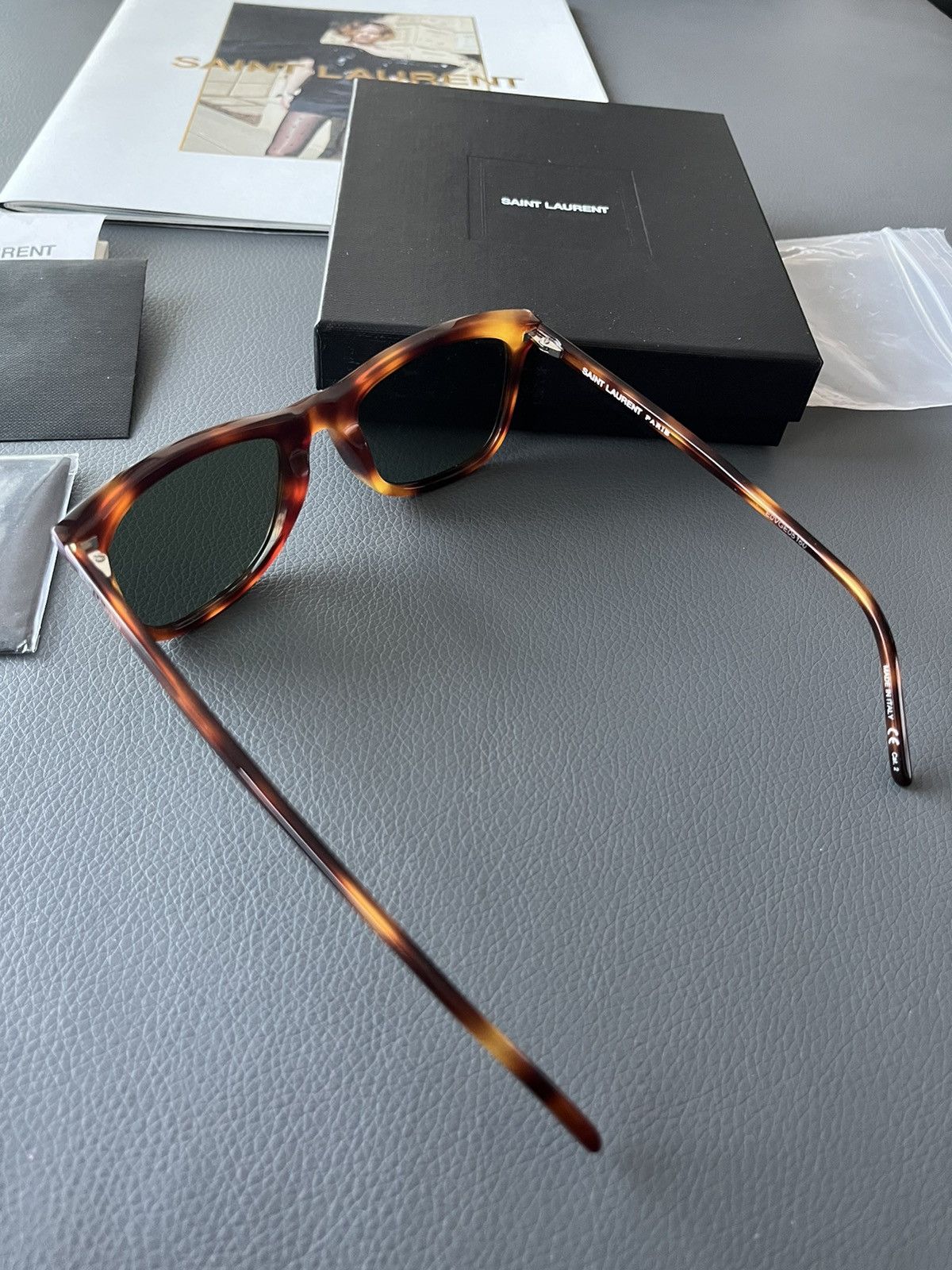 Hedi Slimane × Saint Laurent Paris × Yves Saint Laurent Iconic Brand New Classic Runway Sunglasses Limited Edition Size ONE SIZE - 2 Thumbnail