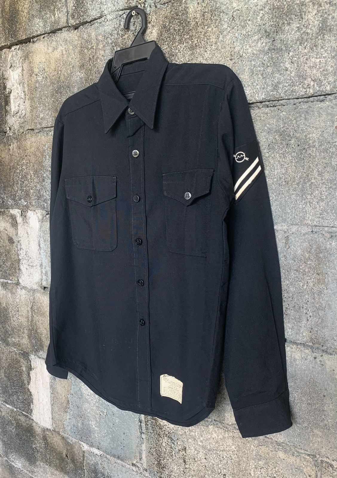 Army Of Me VINTAGE 70s NAVY MAN'S, PLAINE WEAVE BLUE NAVY SHADE SHIRT Size US L / EU 52-54 / 3 - 6 Thumbnail