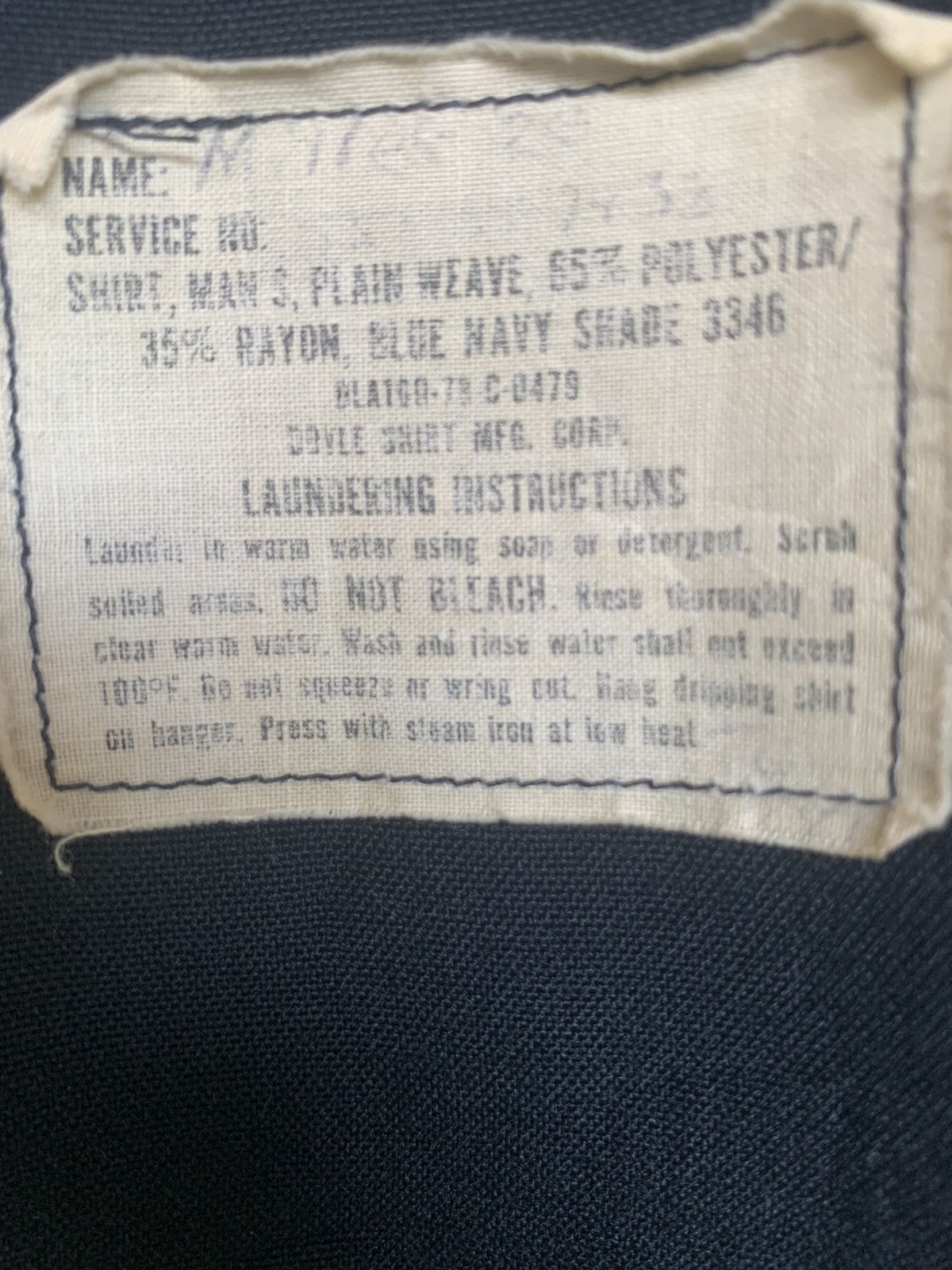 Army Of Me VINTAGE 70s NAVY MAN'S, PLAINE WEAVE BLUE NAVY SHADE SHIRT Size US L / EU 52-54 / 3 - 14 Thumbnail