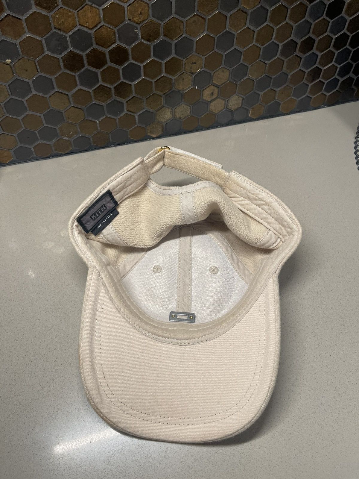 Kith Kith Gold Box Logo Fleece Hat // Beige Size ONE SIZE - 3 Thumbnail