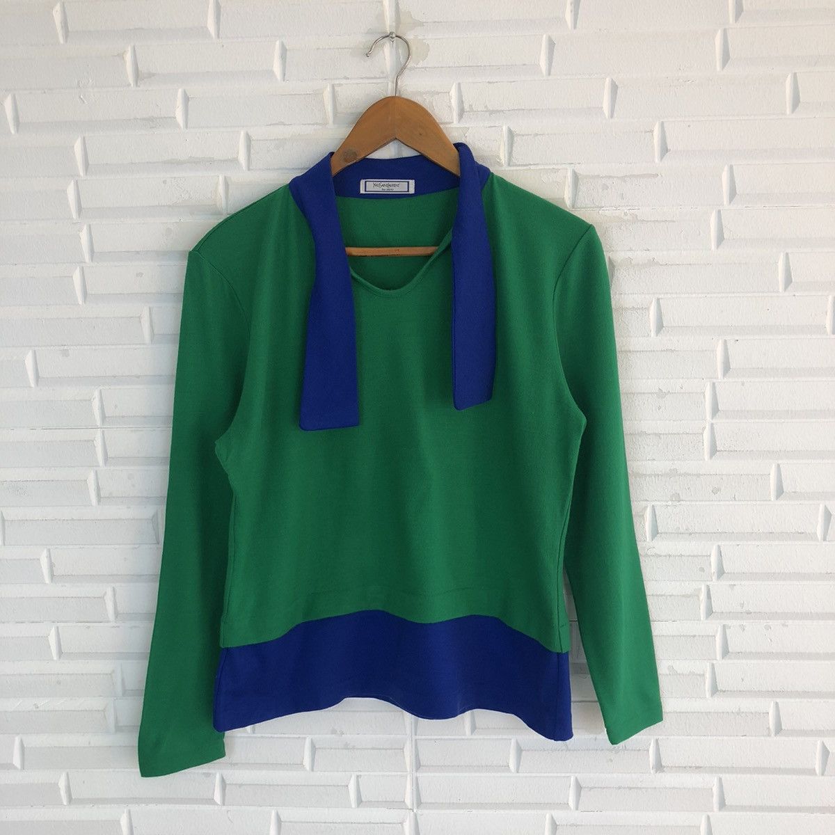 Vintage × Yves Saint Laurent YVES SAINT LAUREN TEE SHIRT NICE DESIGN Size US S / EU 44-46 / 1 - 1 Thumbnail