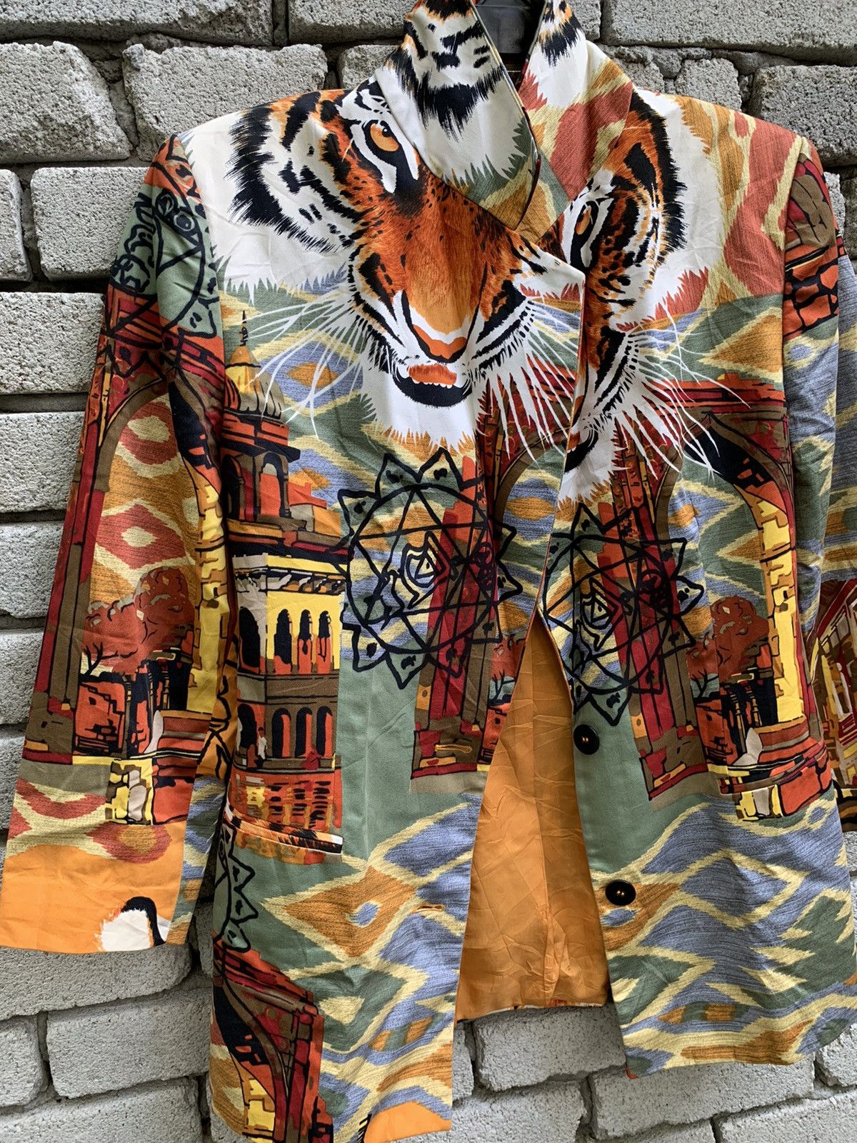 Byblos Rare🔥🔥 Byblos Full Printed Blazer Made In Italy Size S / US 4 / IT 40 - 13 Thumbnail