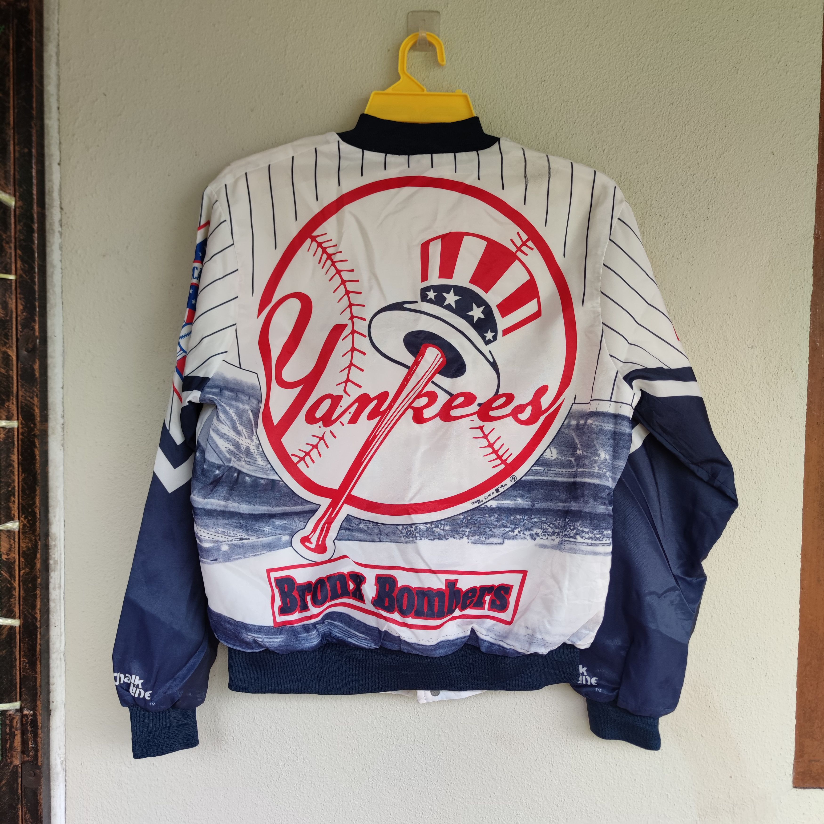 Chalk Line × MLB × New York Yankees VINTAGE 1989 MLB NEW YORK YANKEES JACKET BY CHALK LINE Size US M / EU 48-50 / 2 - 8 Thumbnail
