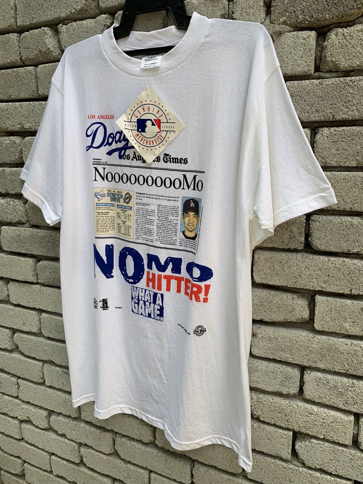 MLB Vintage Front Page LA Dodgers No More Hitter N.W.T Tee Size US L / EU 52-54 / 3 - 5 Thumbnail