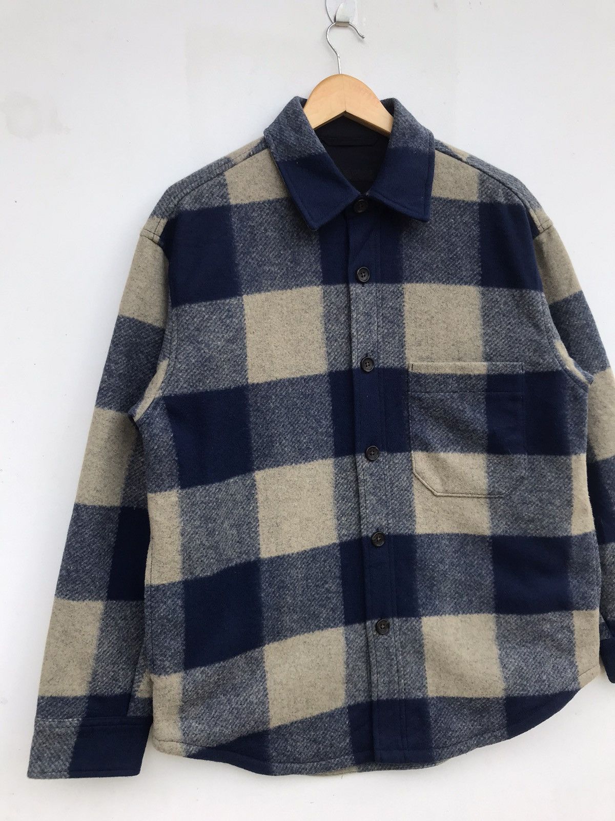 Flannel Uniqlo Flannel Button Up Shirt Size US M / EU 48-50 / 2 - 5 Thumbnail