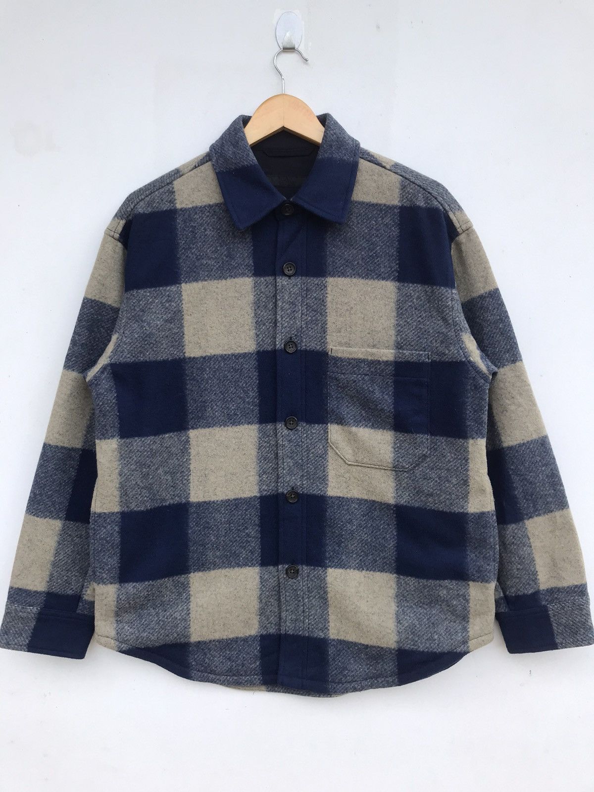 Uniqlo Flannel Button Up Shirt