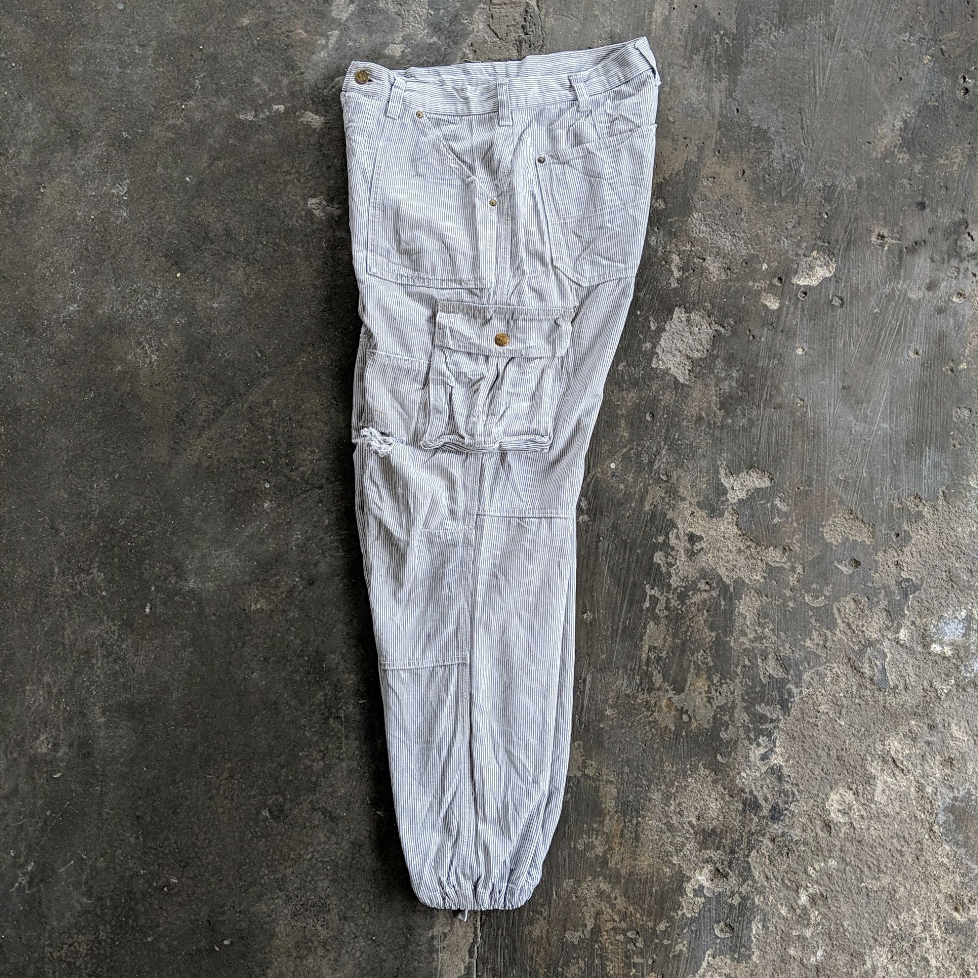 Japanese Brand W30 🔥Dog Man Multipocket Distressed Tactical Cargo Pants Size US 30 / EU 46 - 2 Thumbnail